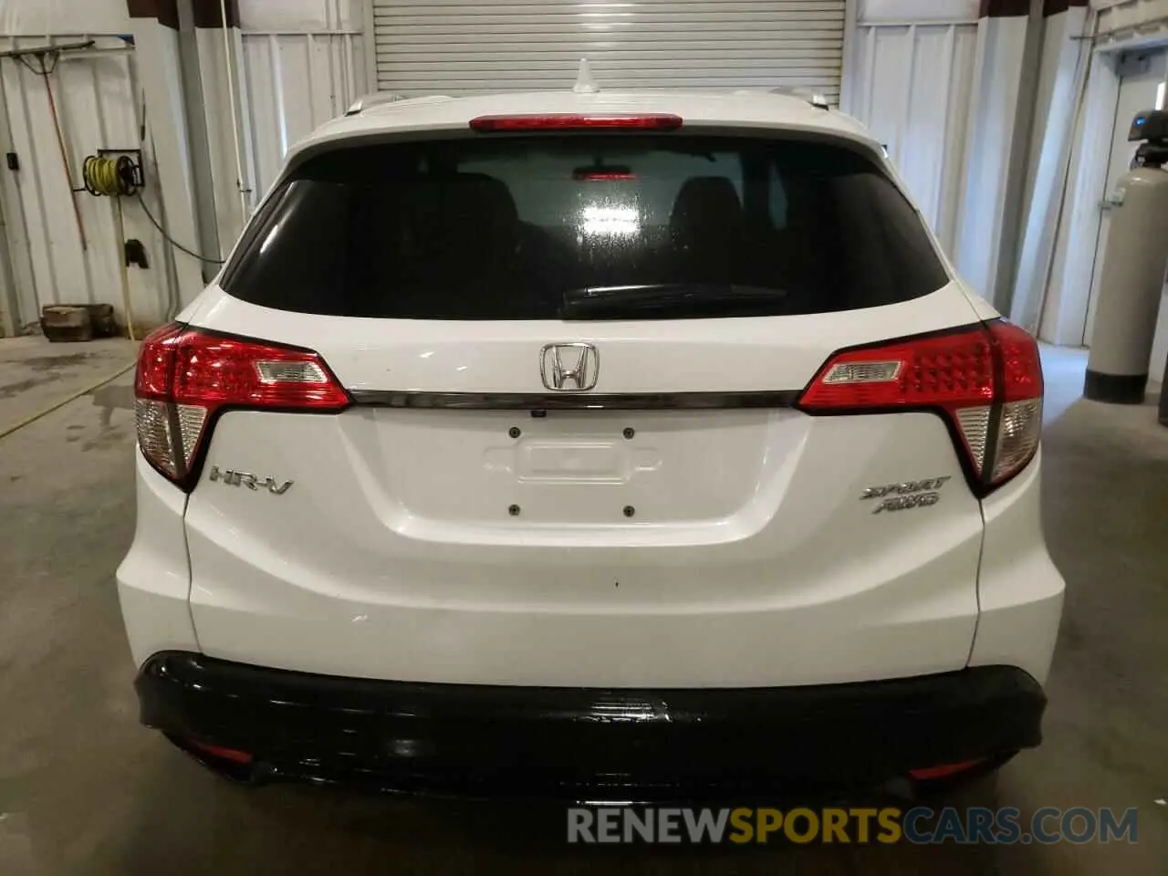 6 Photograph of a damaged car 3CZRU6H1XMM725100 HONDA HR-V 2021
