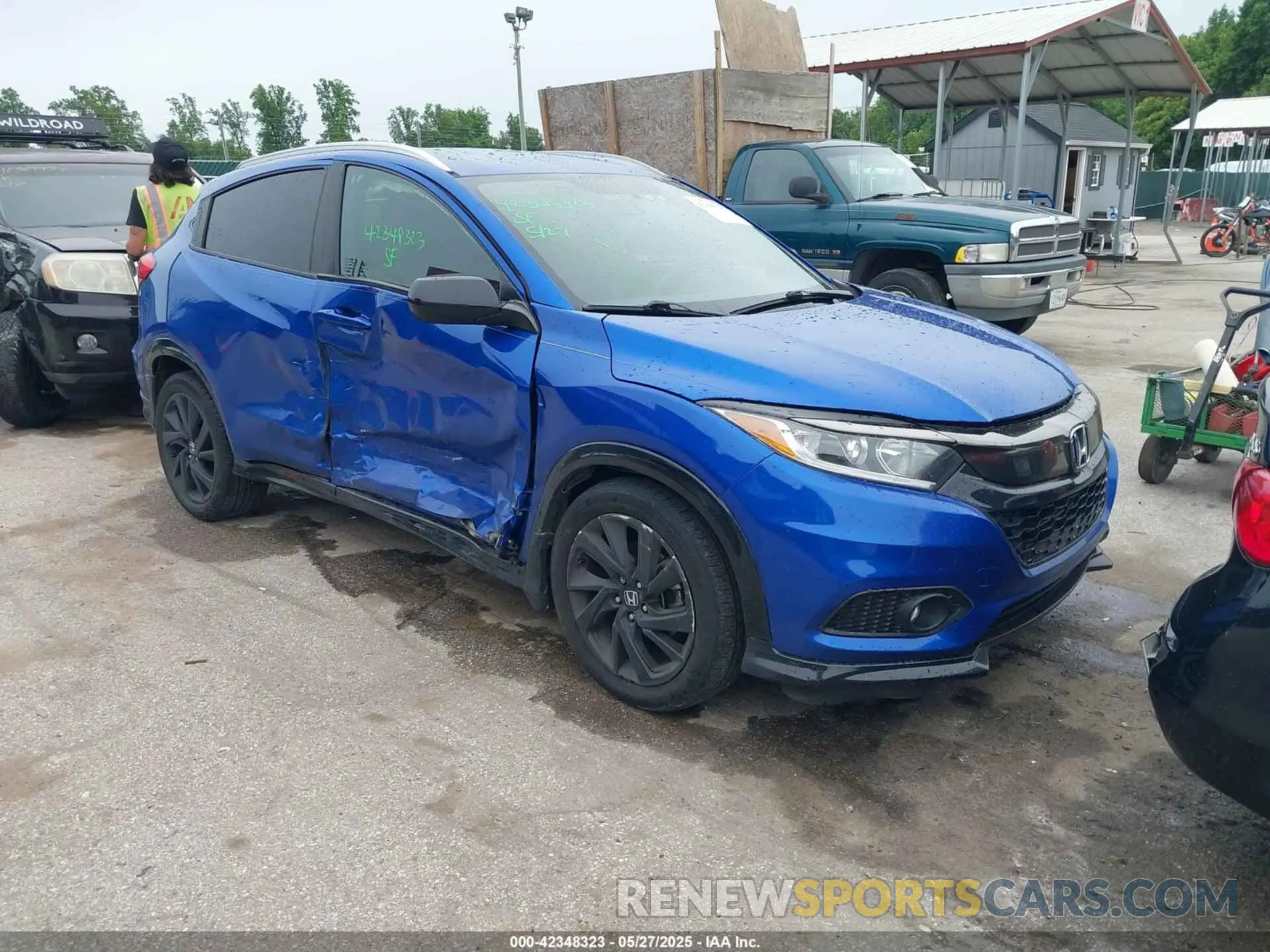 1 Photograph of a damaged car 3CZRU6H1XMM747601 HONDA HR-V 2021