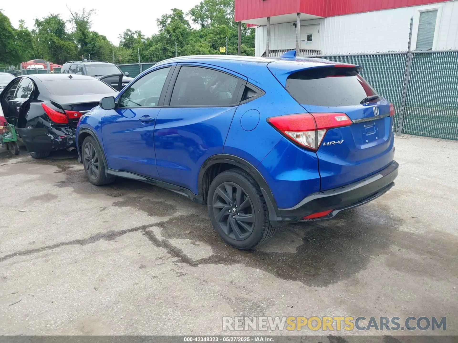 3 Photograph of a damaged car 3CZRU6H1XMM747601 HONDA HR-V 2021