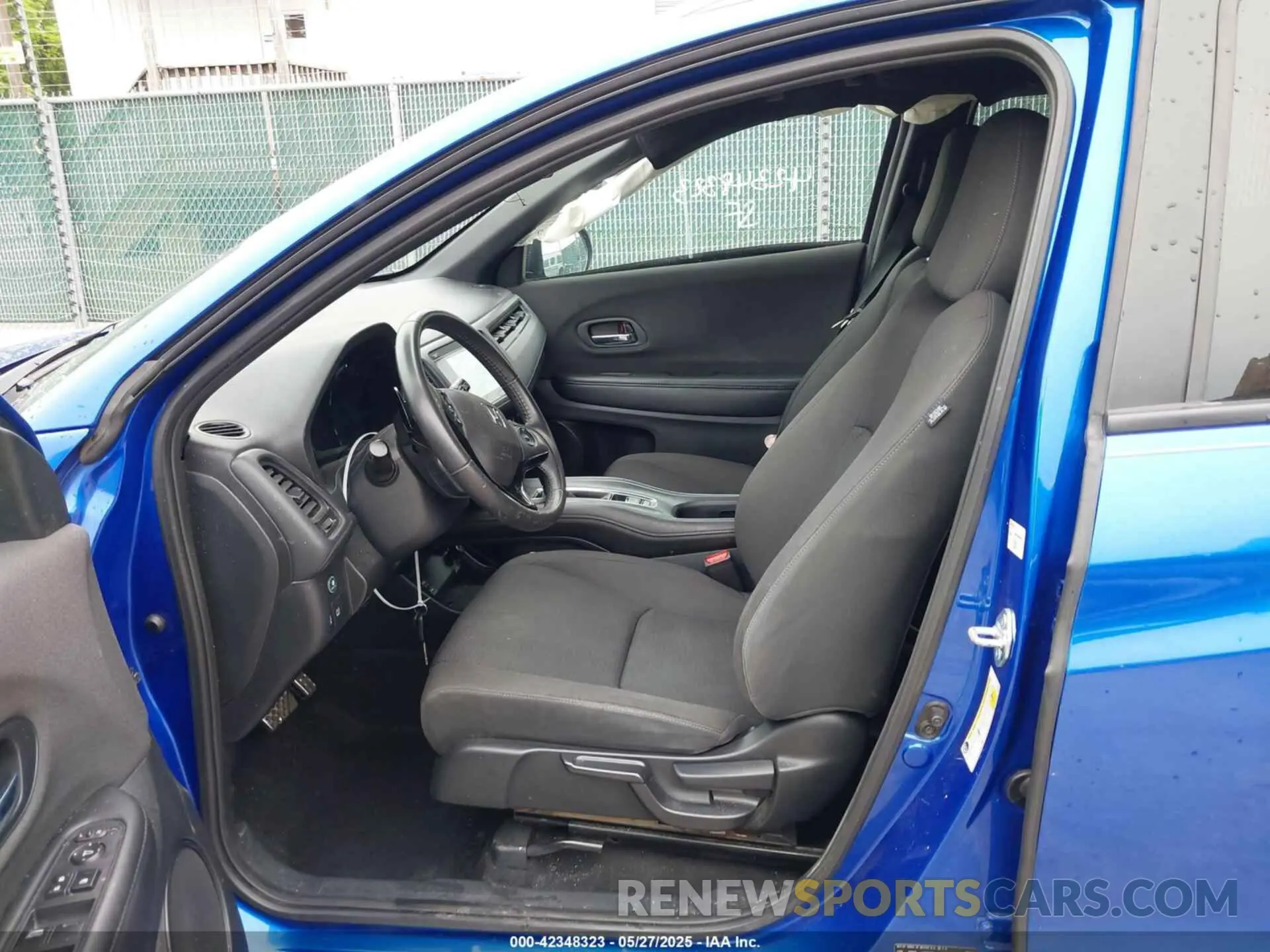 5 Photograph of a damaged car 3CZRU6H1XMM747601 HONDA HR-V 2021