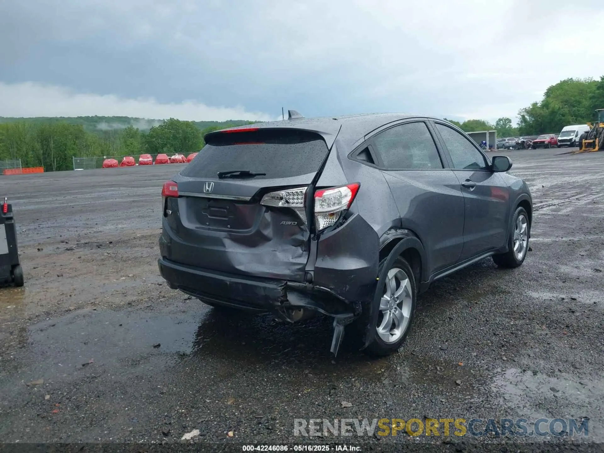 6 Photograph of a damaged car 3CZRU6H30MM744305 HONDA HR-V 2021