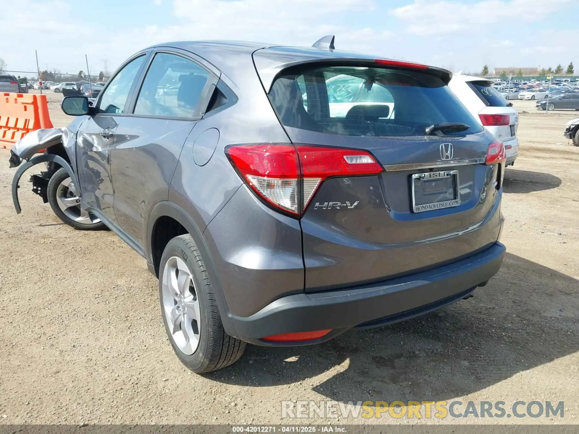 3 Photograph of a damaged car 3CZRU6H31MM703097 HONDA HR-V 2021