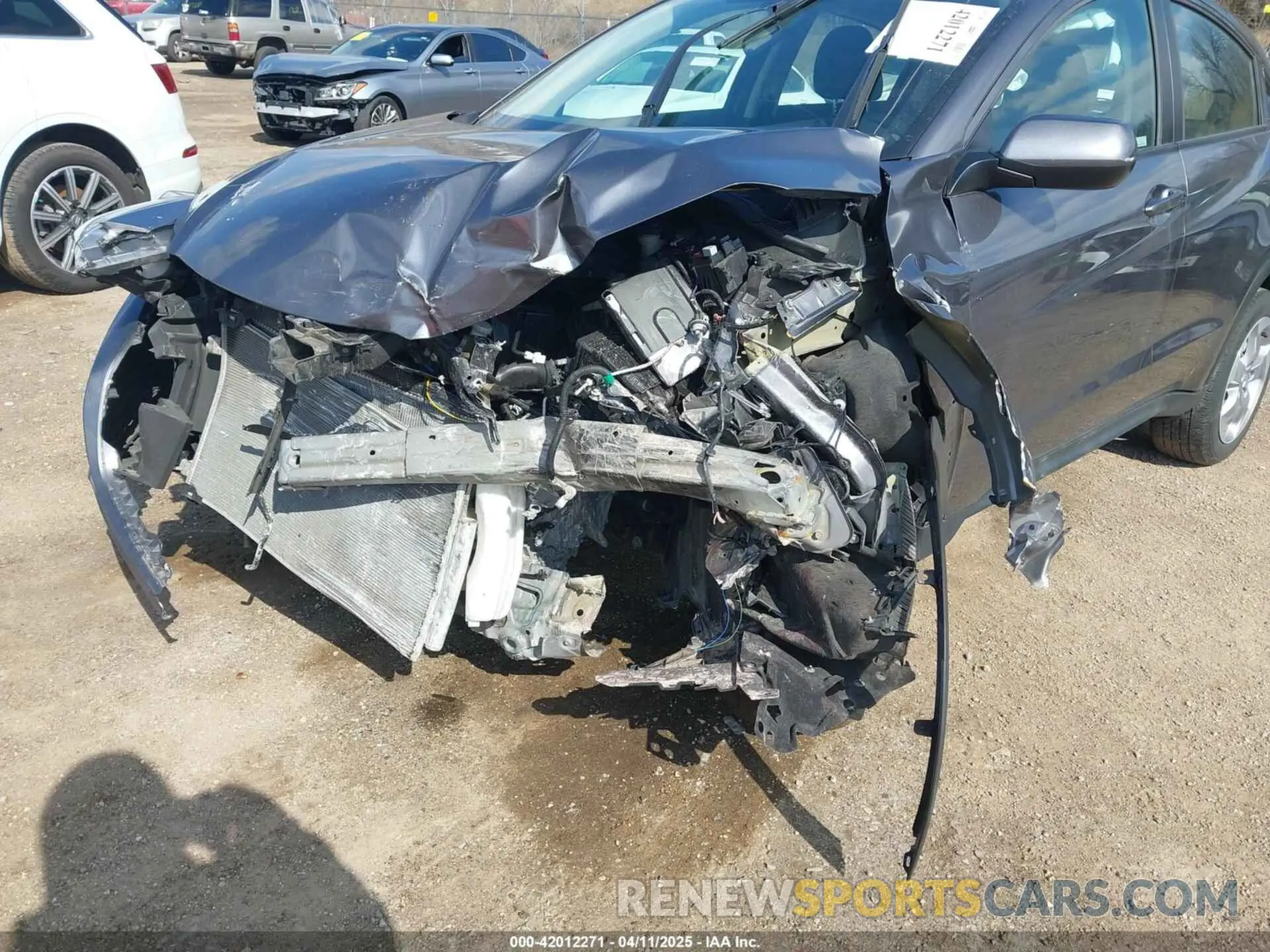 6 Photograph of a damaged car 3CZRU6H31MM703097 HONDA HR-V 2021