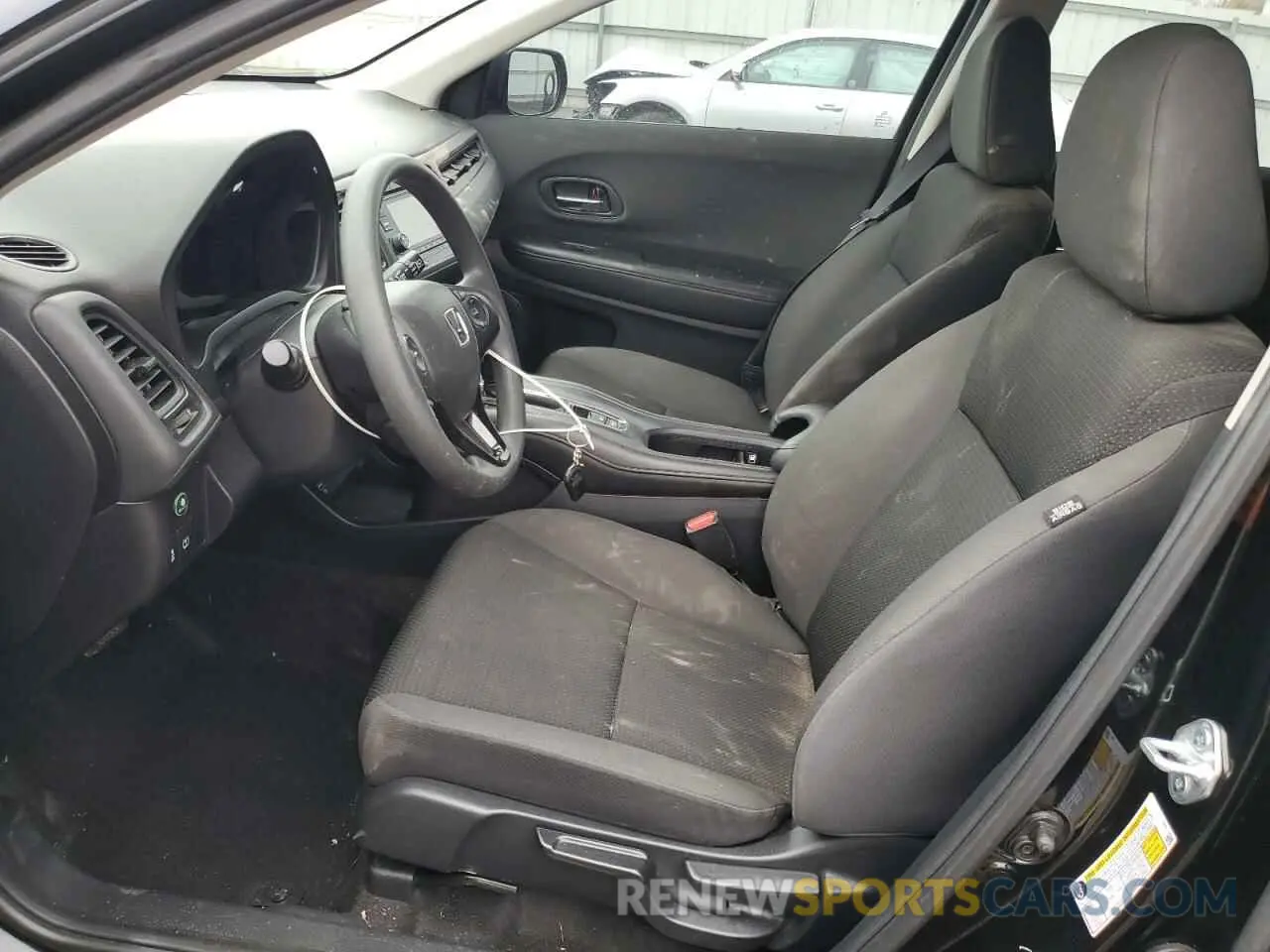 7 Фотография поврежденного автомобиля 3CZRU6H31MM743972 HONDA HR-V 2021