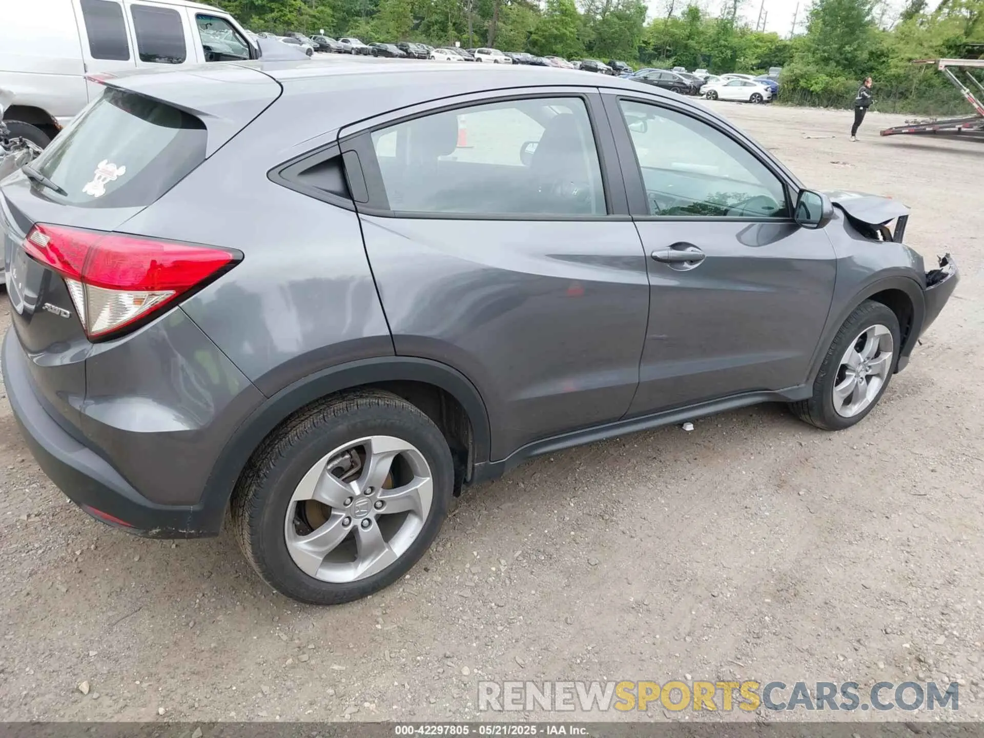4 Фотография поврежденного автомобиля 3CZRU6H31MM744300 HONDA HR-V 2021