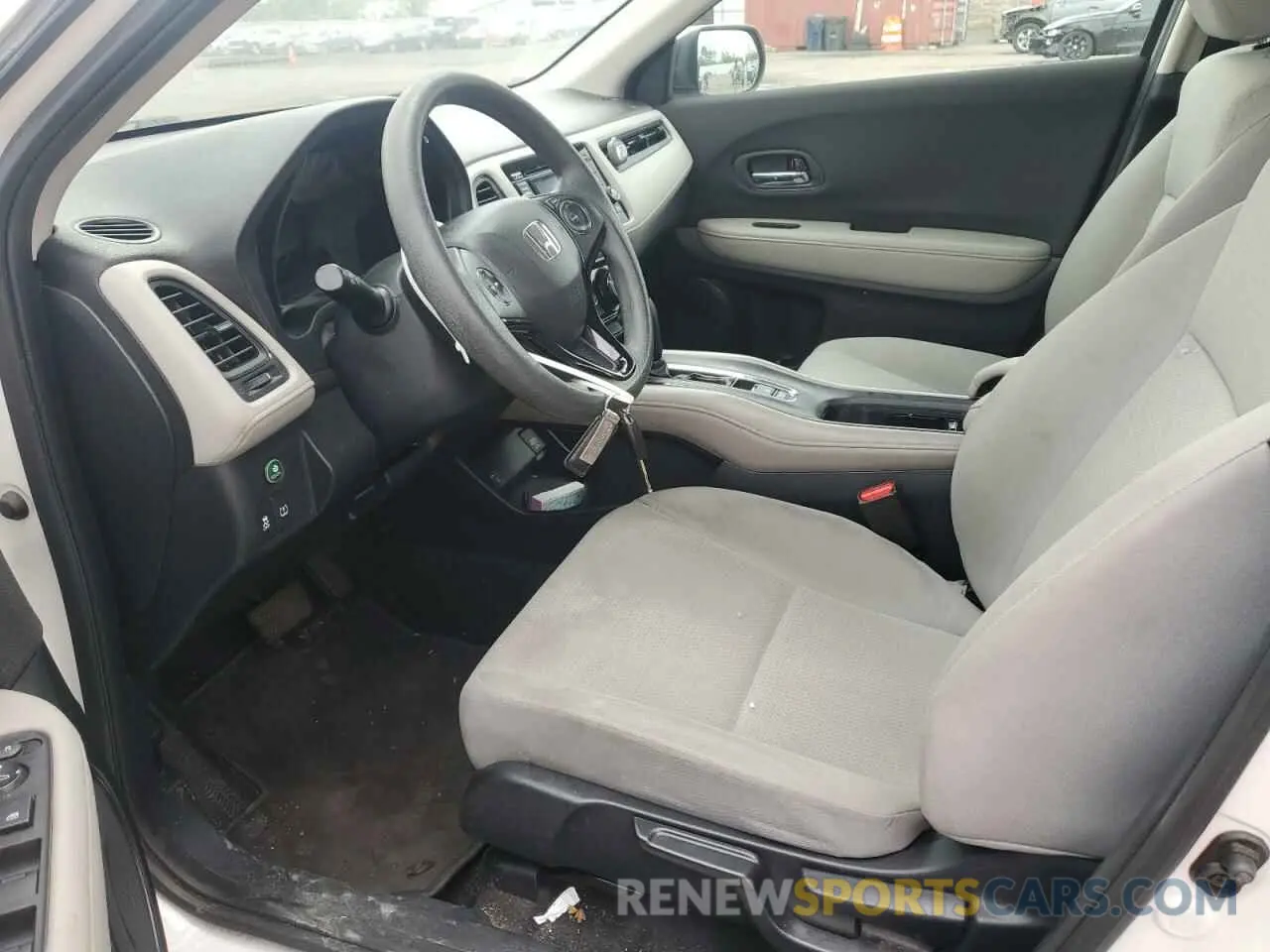 7 Photograph of a damaged car 3CZRU6H32MM709992 HONDA HR-V 2021