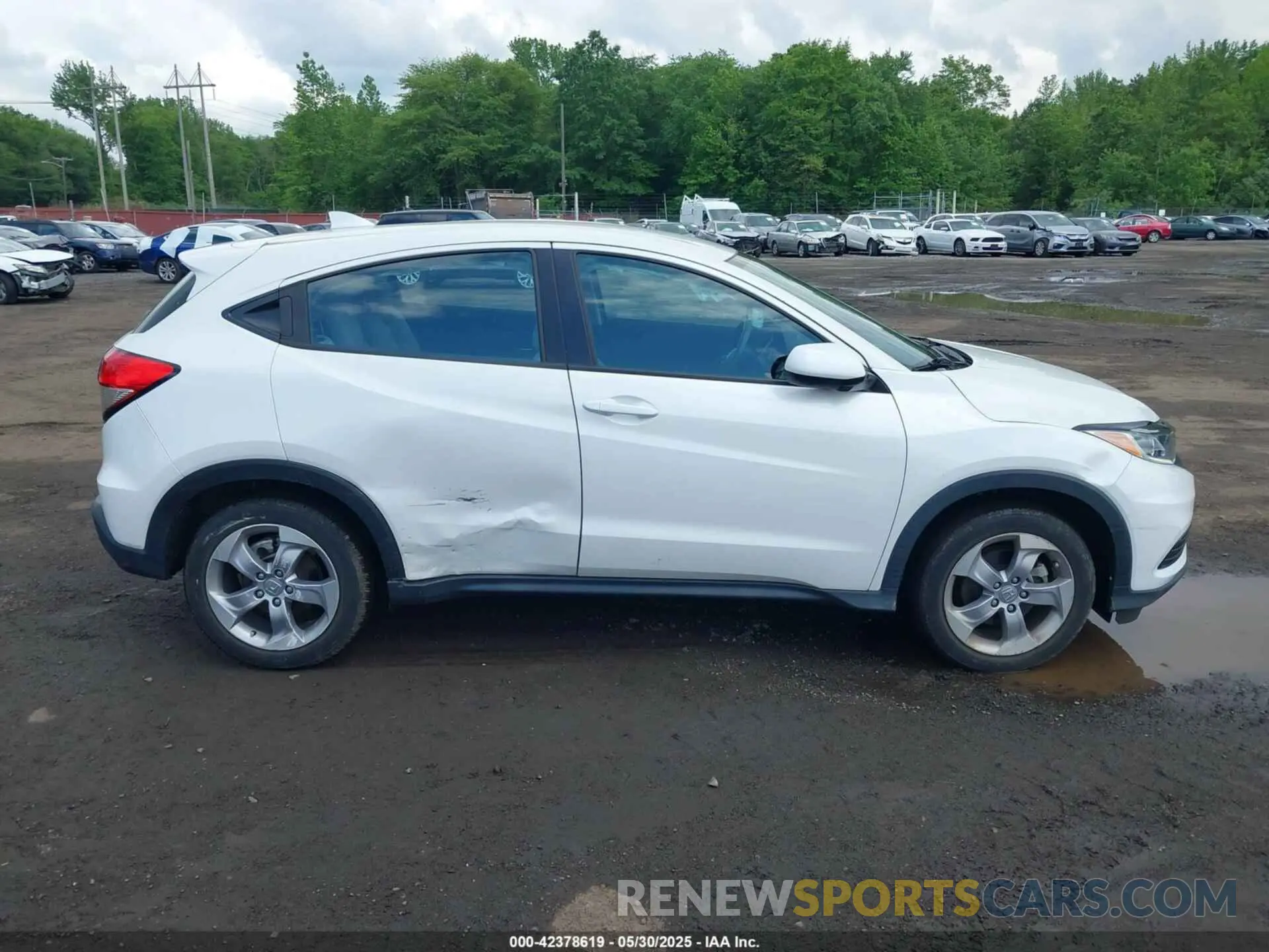 13 Фотография поврежденного автомобиля 3CZRU6H33MM713890 HONDA HR-V 2021