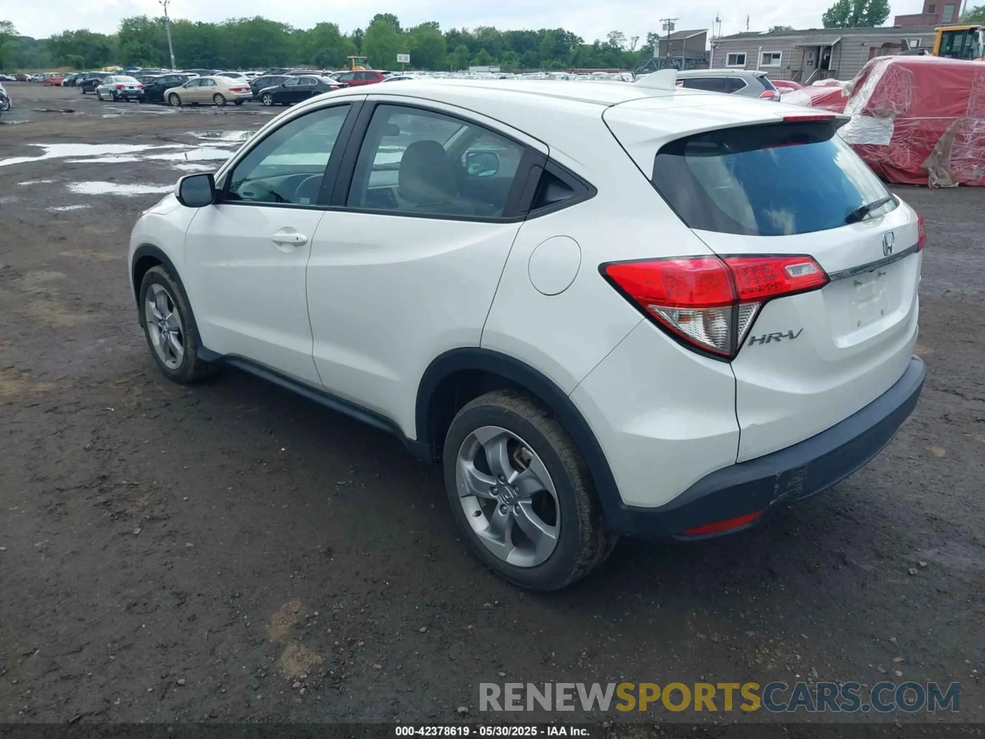 3 Фотография поврежденного автомобиля 3CZRU6H33MM713890 HONDA HR-V 2021