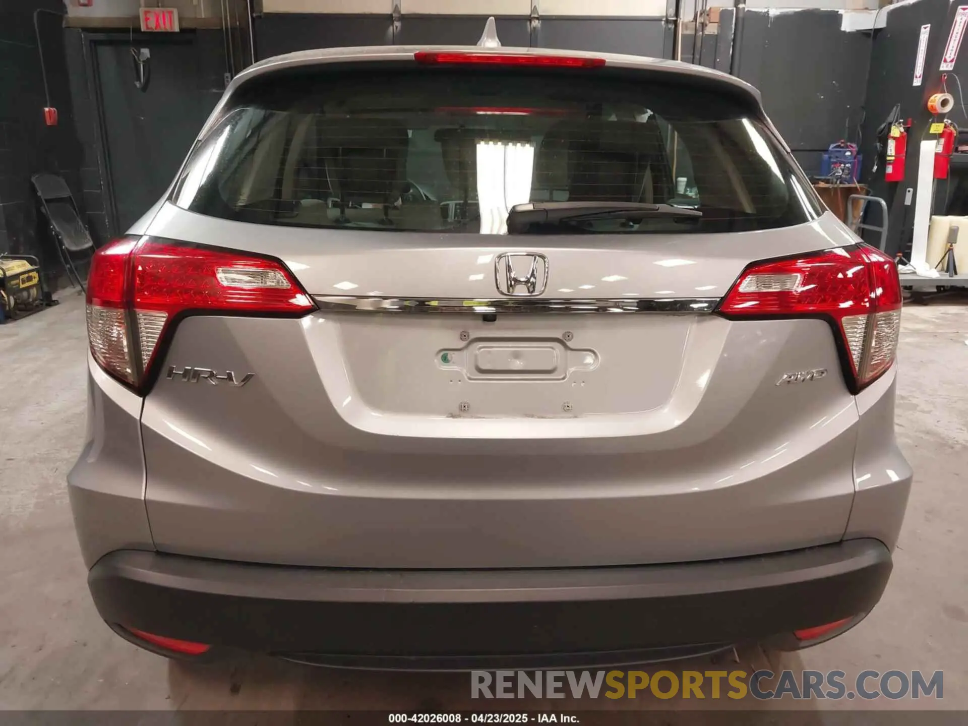 16 Photograph of a damaged car 3CZRU6H37MM718266 HONDA HR-V 2021