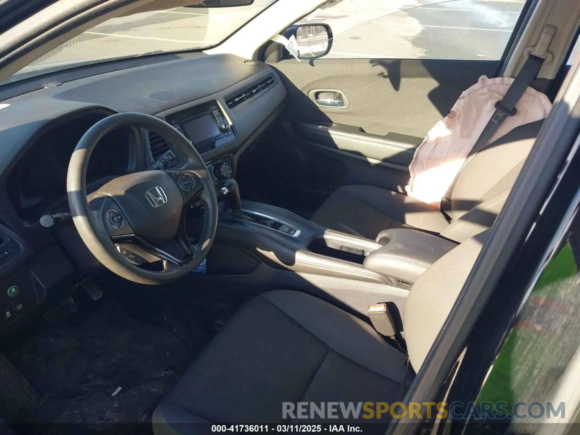 5 Photograph of a damaged car 3CZRU6H37MM738839 HONDA HR-V 2021