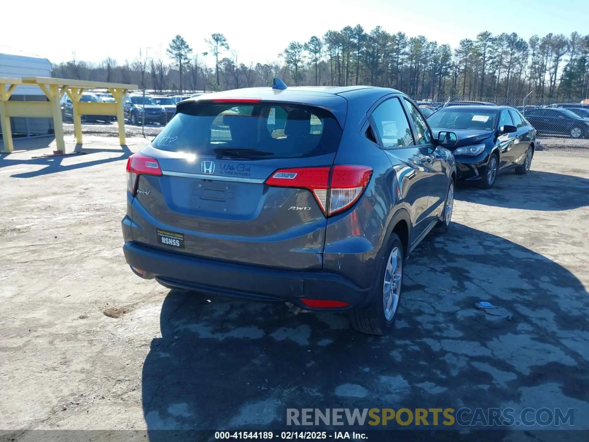 4 Фотография поврежденного автомобиля 3CZRU6H37MM743555 HONDA HR-V 2021