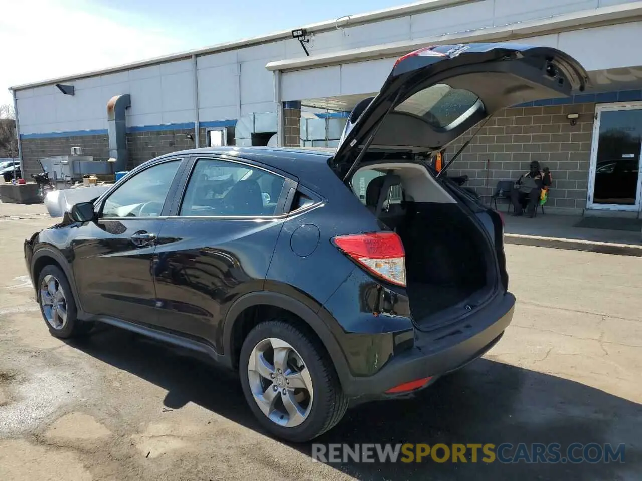 2 Photograph of a damaged car 3CZRU6H38MM753205 HONDA HR-V 2021