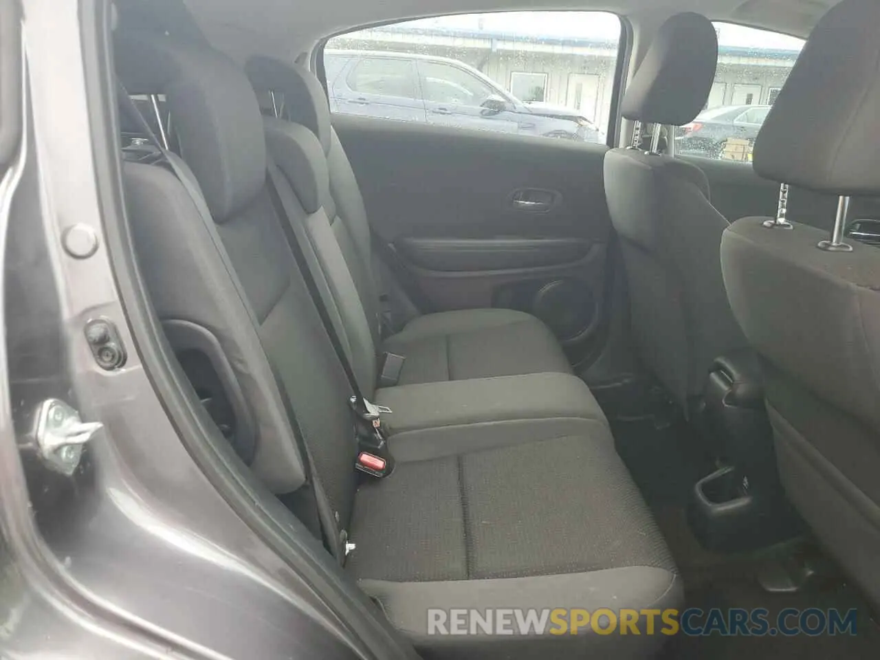 10 Photograph of a damaged car 3CZRU6H39MM722738 HONDA HR-V 2021