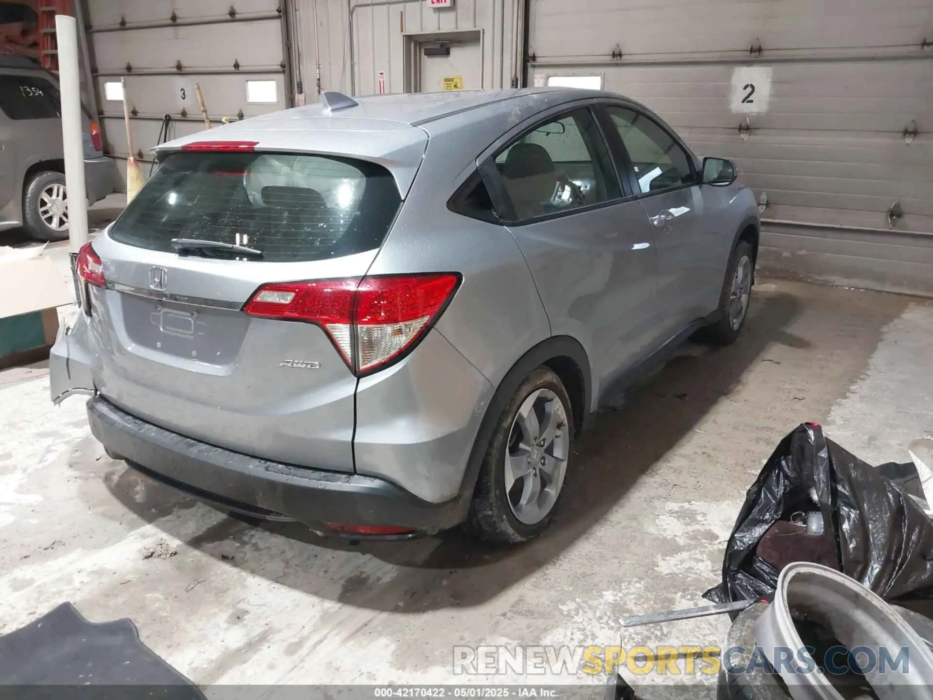 4 Photograph of a damaged car 3CZRU6H3XMM708864 HONDA HR-V 2021
