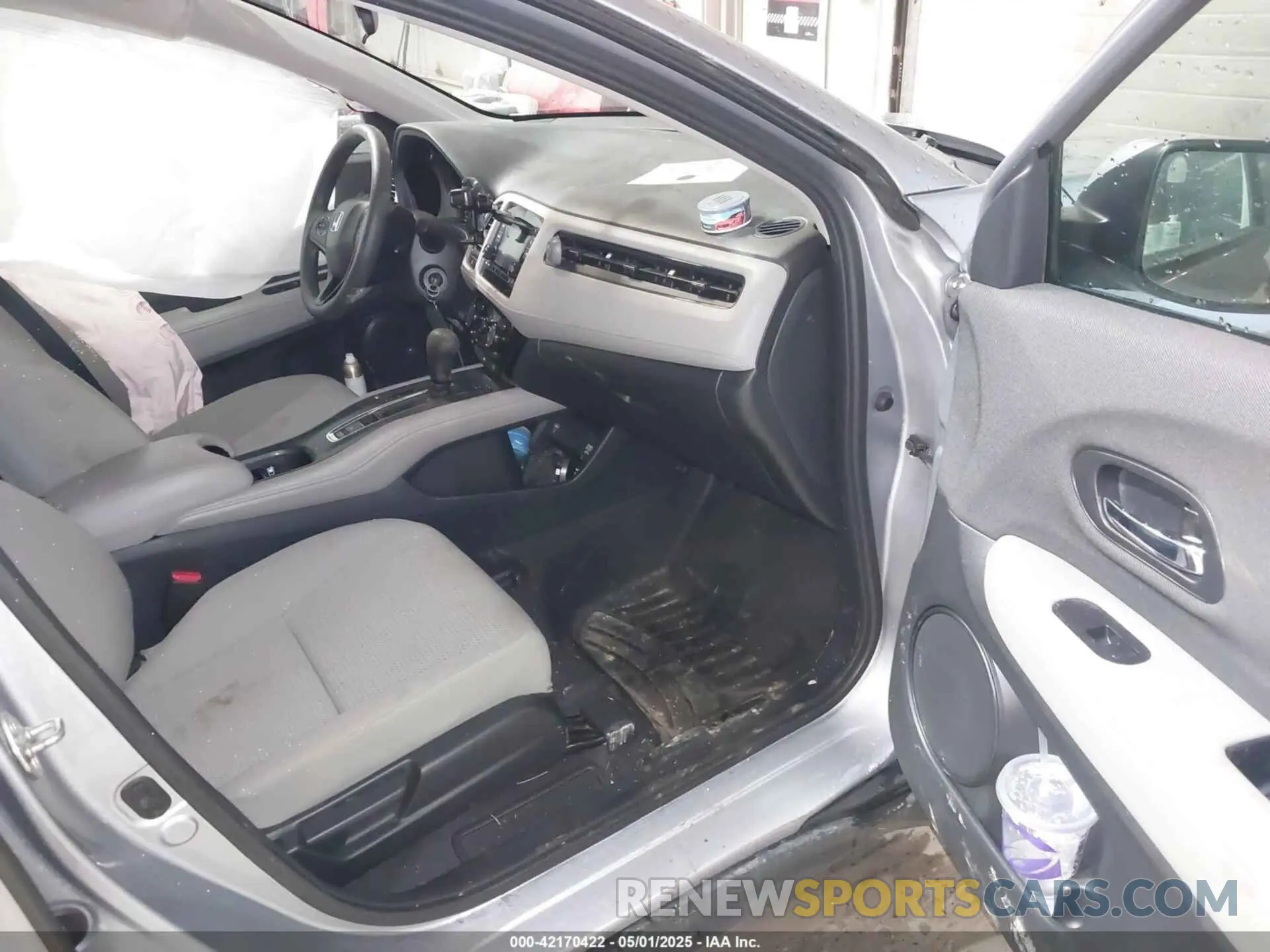 5 Photograph of a damaged car 3CZRU6H3XMM708864 HONDA HR-V 2021