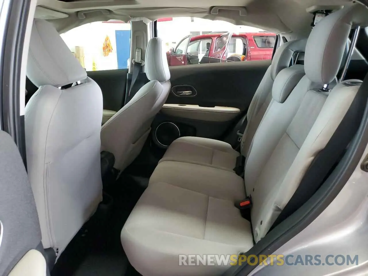 11 Photograph of a damaged car 3CZRU6H50MM714562 HONDA HR-V 2021
