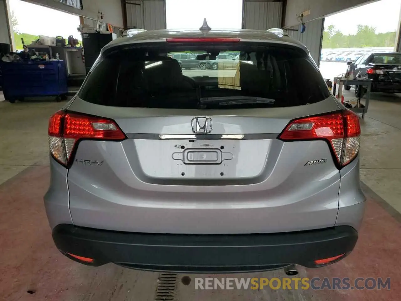 6 Photograph of a damaged car 3CZRU6H50MM714562 HONDA HR-V 2021