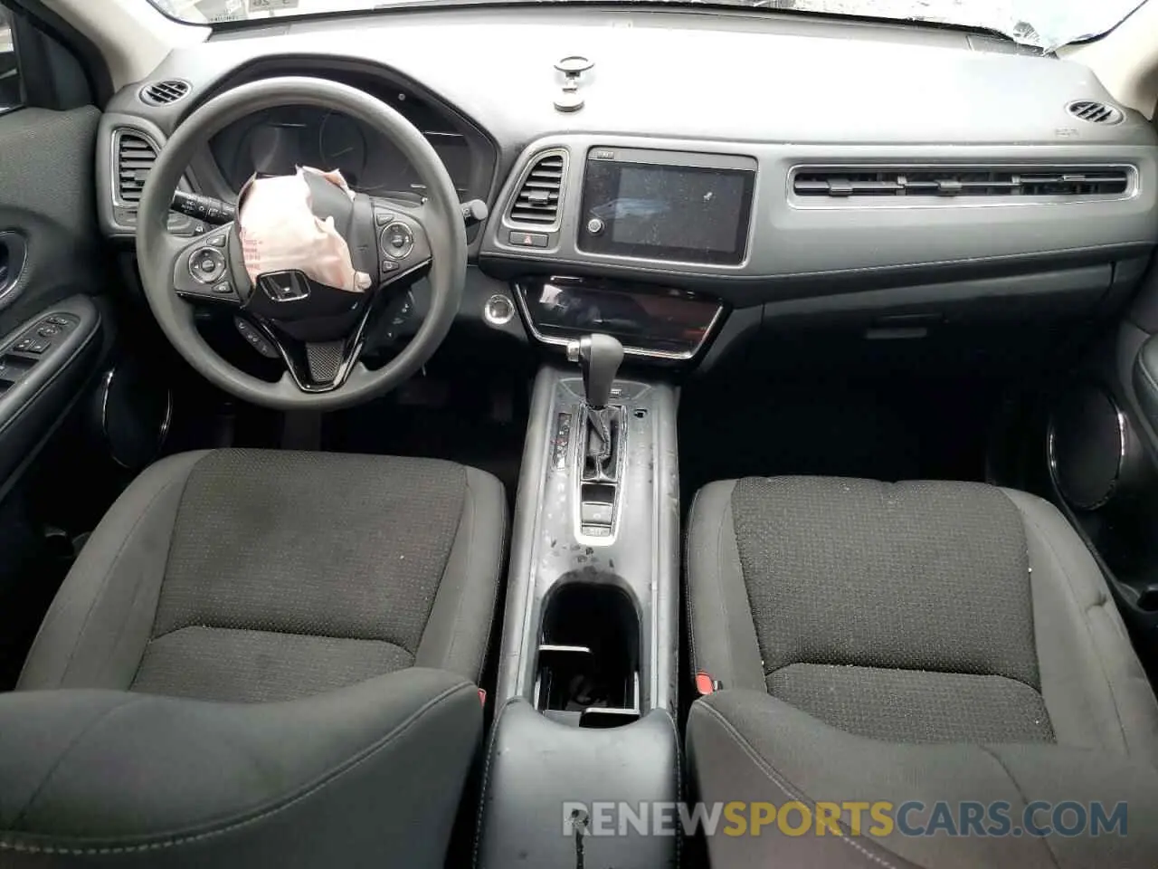 8 Photograph of a damaged car 3CZRU6H50MM733628 HONDA HR-V 2021