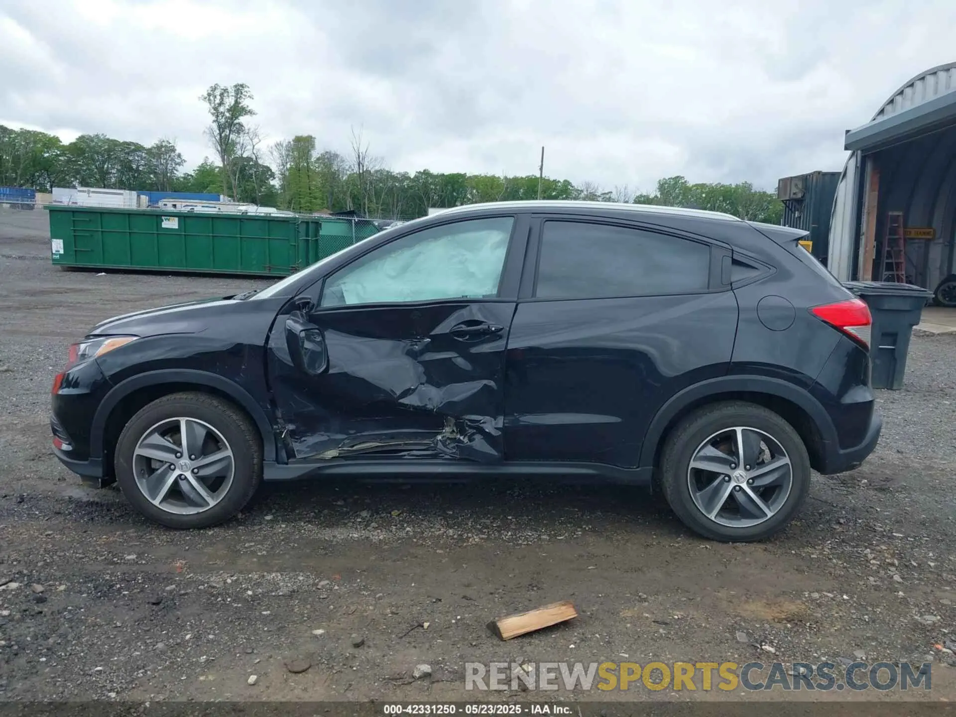 13 Photograph of a damaged car 3CZRU6H51MM709824 HONDA HR-V 2021