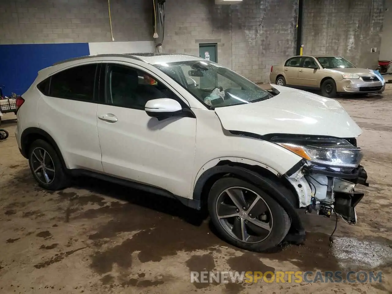 4 Фотография поврежденного автомобиля 3CZRU6H51MM719978 HONDA HR-V 2021
