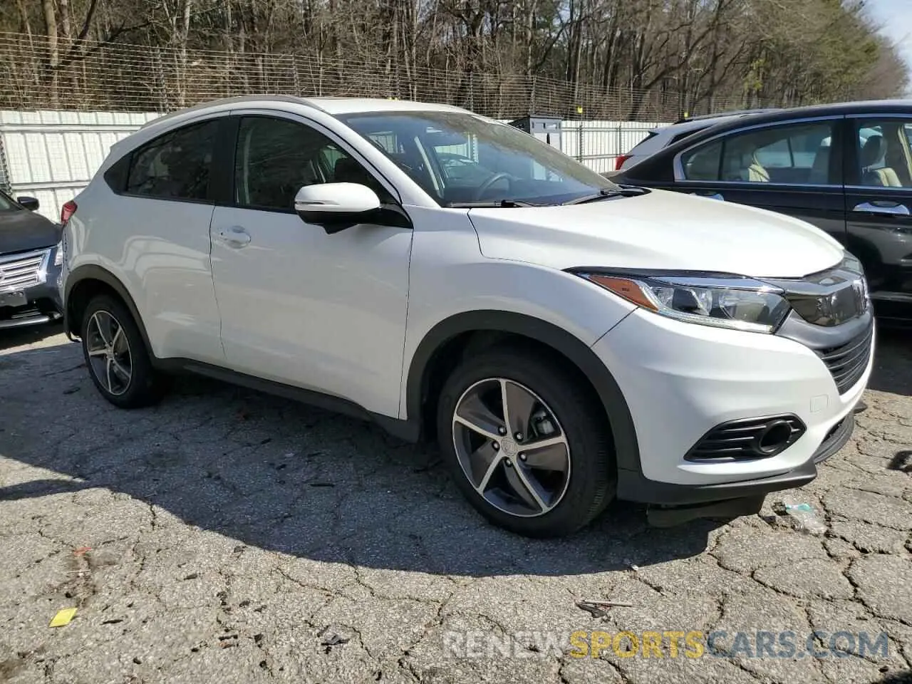 4 Фотография поврежденного автомобиля 3CZRU6H53MM752237 HONDA HR-V 2021