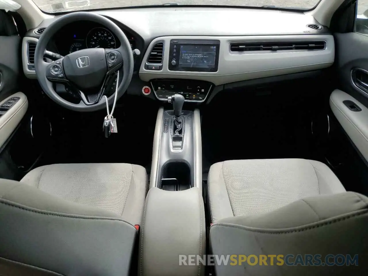8 Photograph of a damaged car 3CZRU6H54MM735897 HONDA HR-V 2021