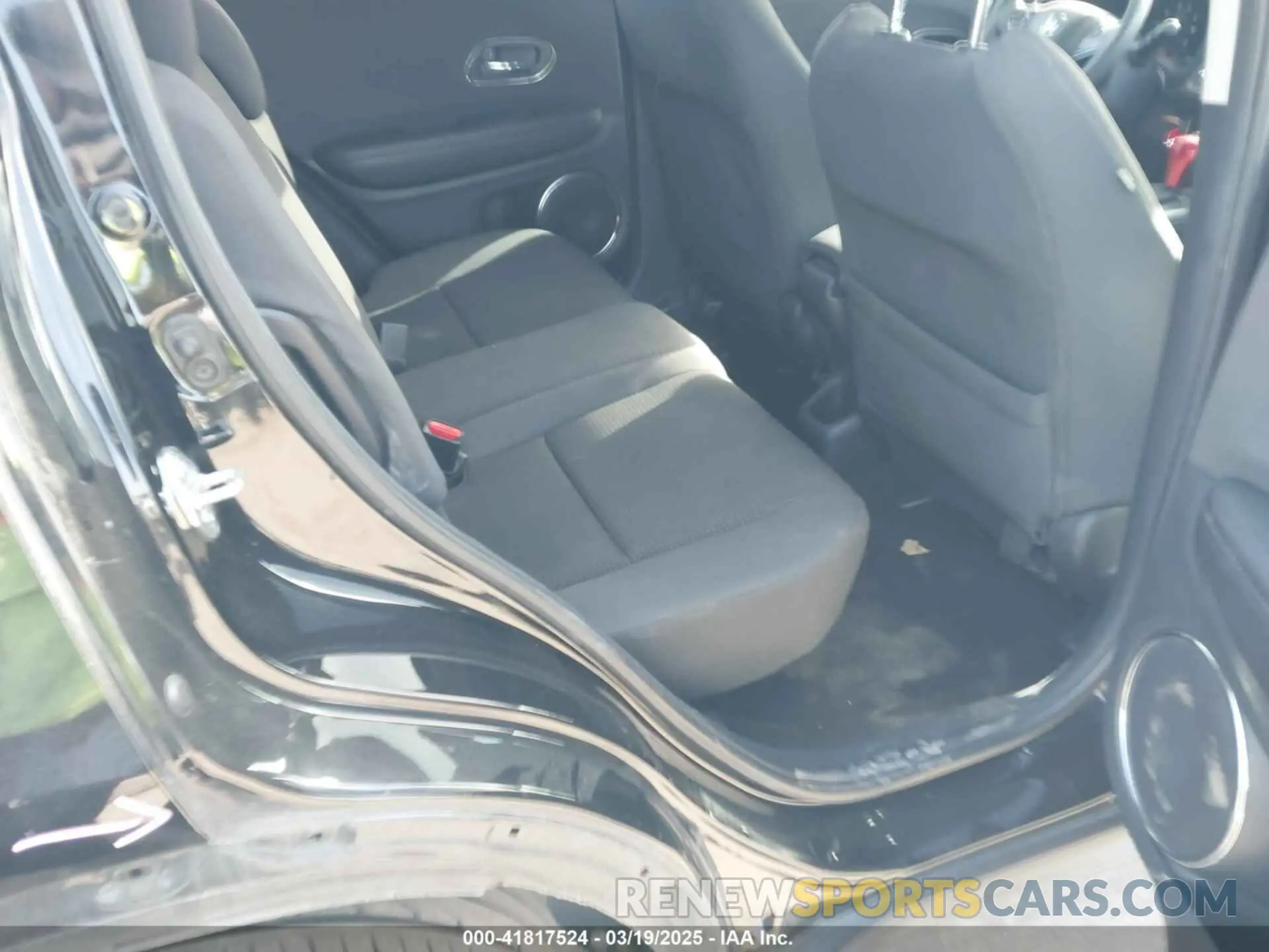 8 Photograph of a damaged car 3CZRU6H56MM751924 HONDA HR-V 2021