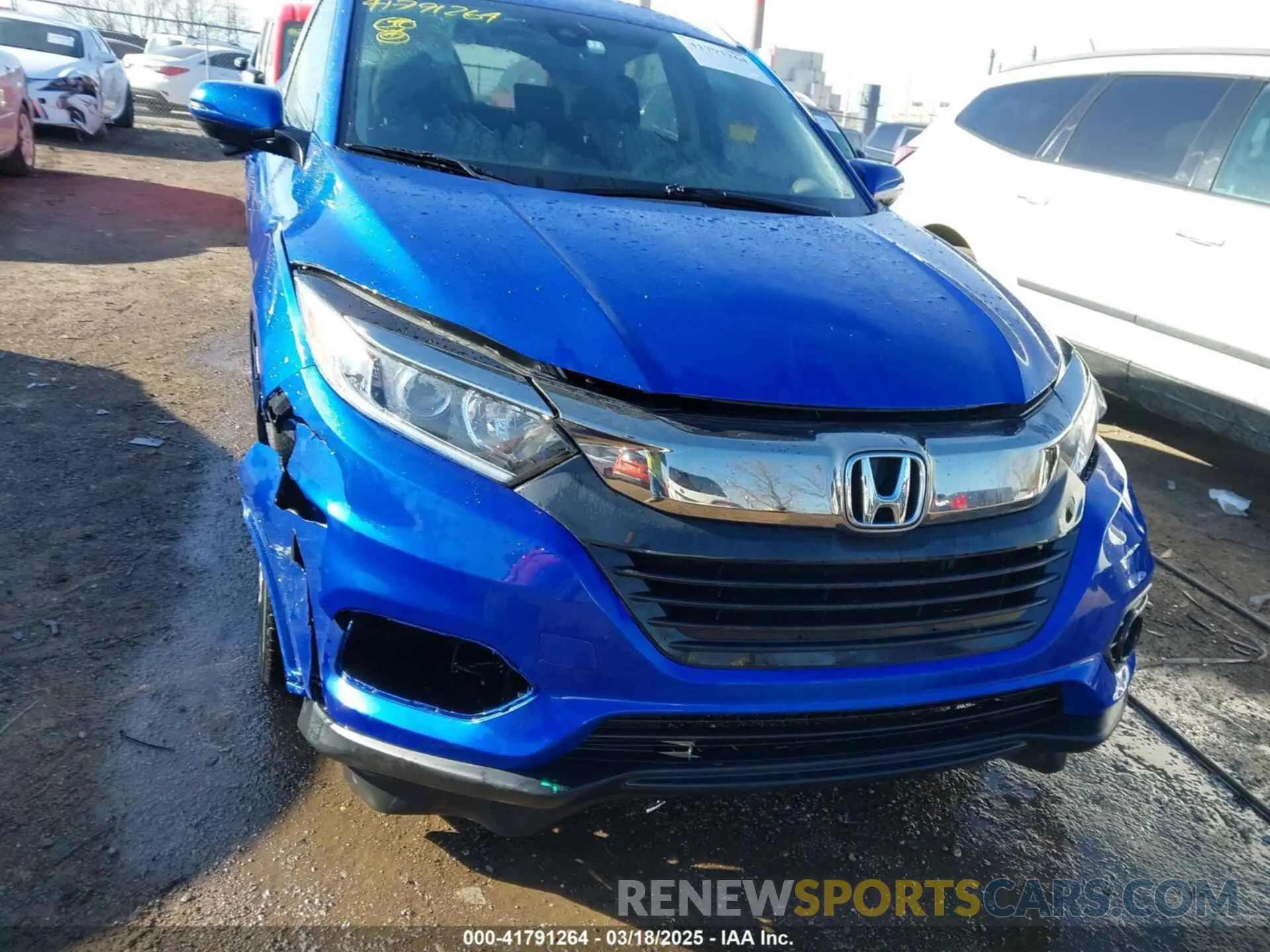 12 Photograph of a damaged car 3CZRU6H57MM752225 HONDA HR-V 2021