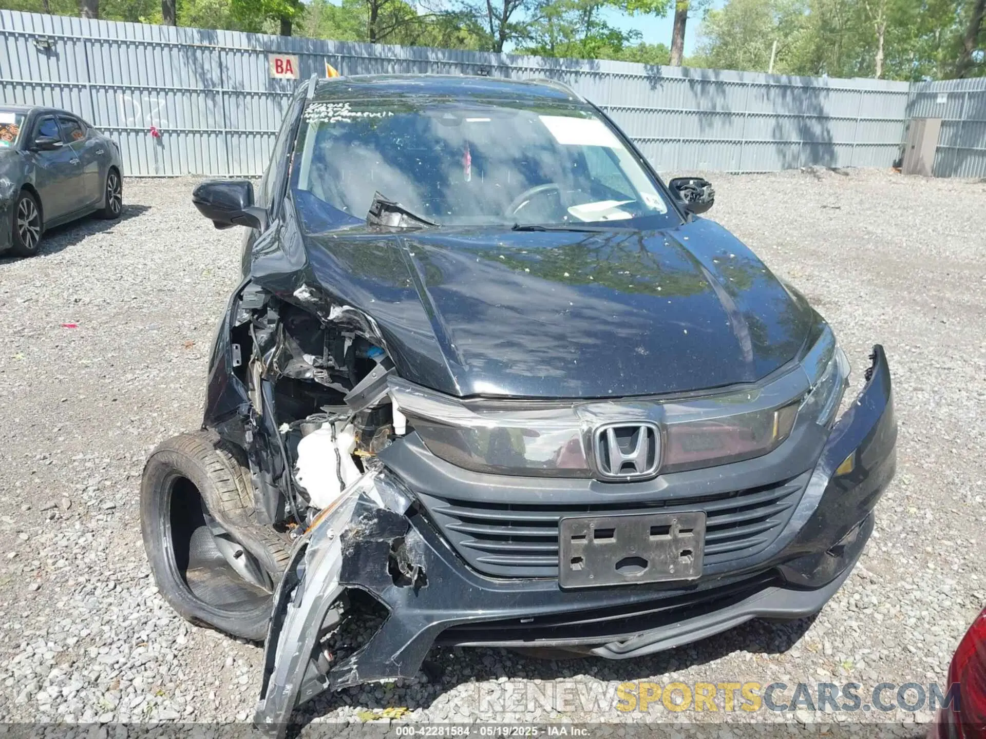 12 Photograph of a damaged car 3CZRU6H58MM735224 HONDA HR-V 2021
