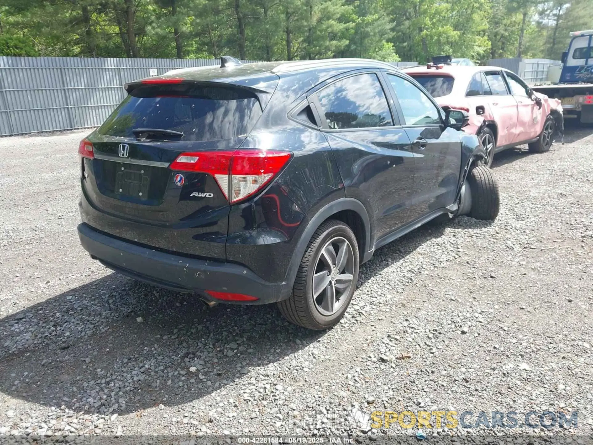 4 Photograph of a damaged car 3CZRU6H58MM735224 HONDA HR-V 2021