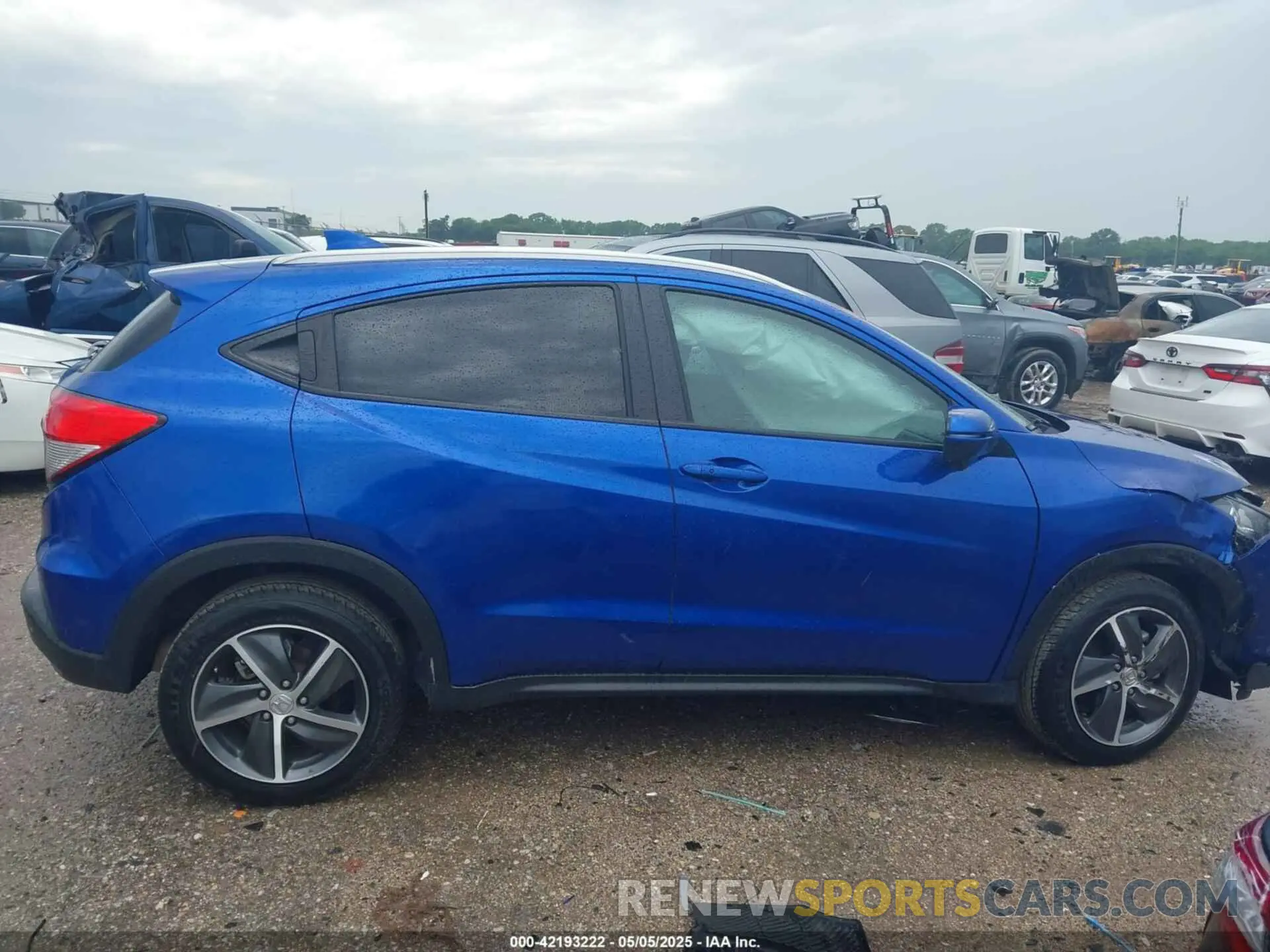 13 Photograph of a damaged car 3CZRU6H59MM745809 HONDA HR-V 2021