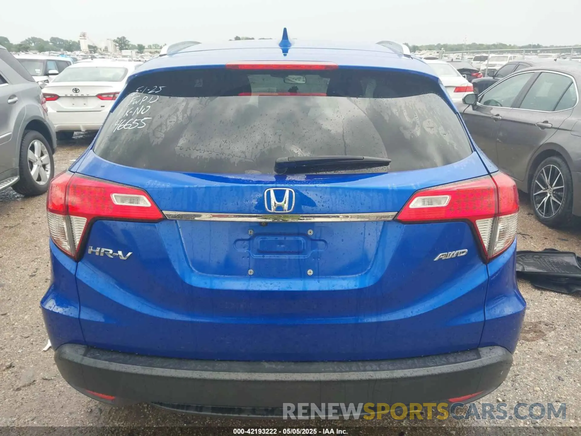 16 Photograph of a damaged car 3CZRU6H59MM745809 HONDA HR-V 2021