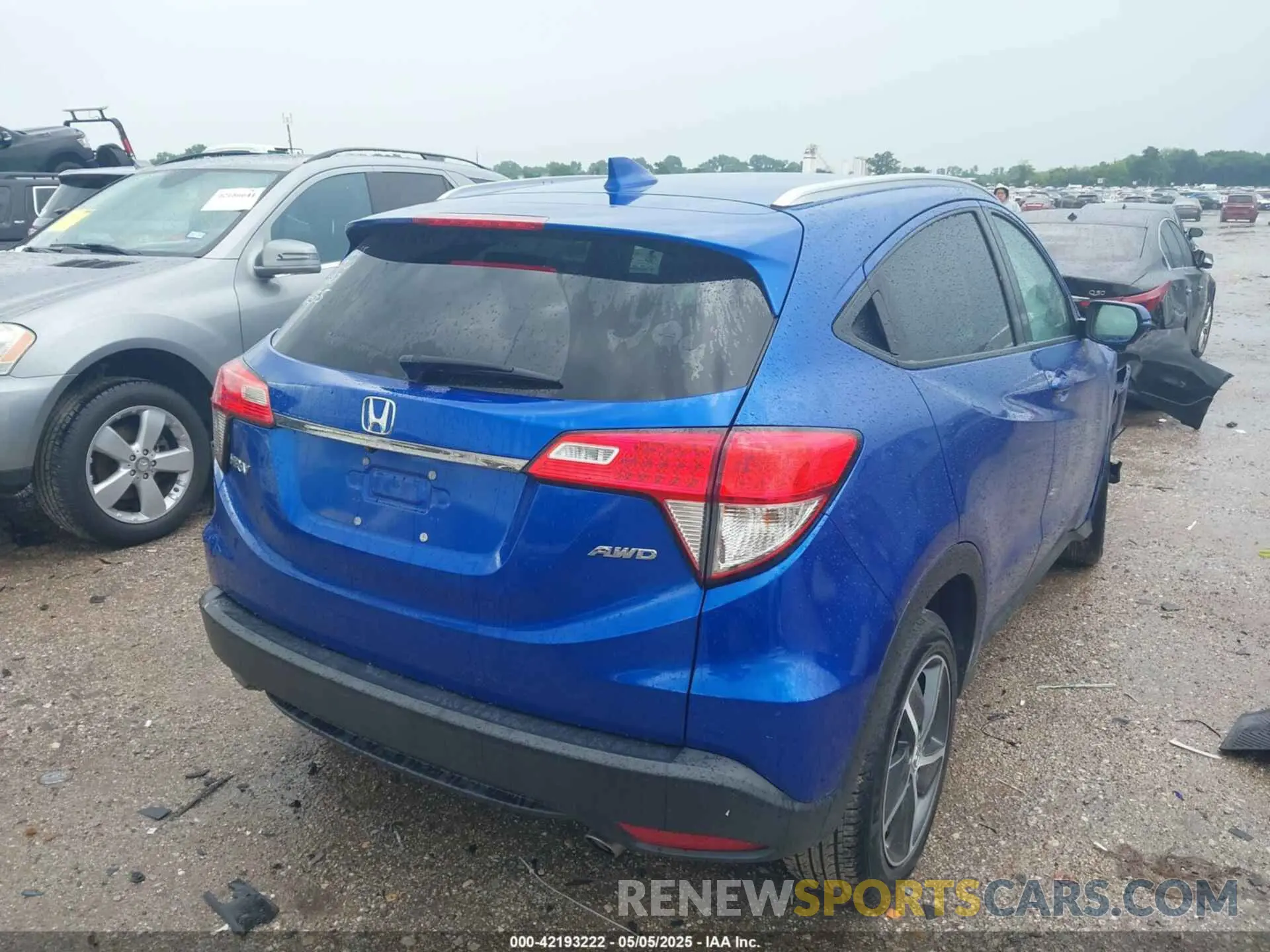 4 Photograph of a damaged car 3CZRU6H59MM745809 HONDA HR-V 2021