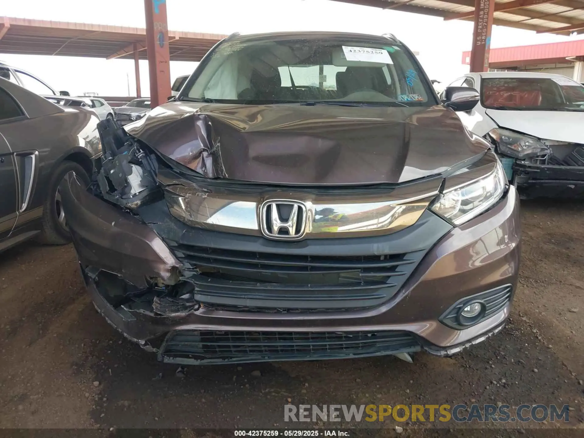 11 Photograph of a damaged car 3CZRU6H59MM749794 HONDA HR-V 2021