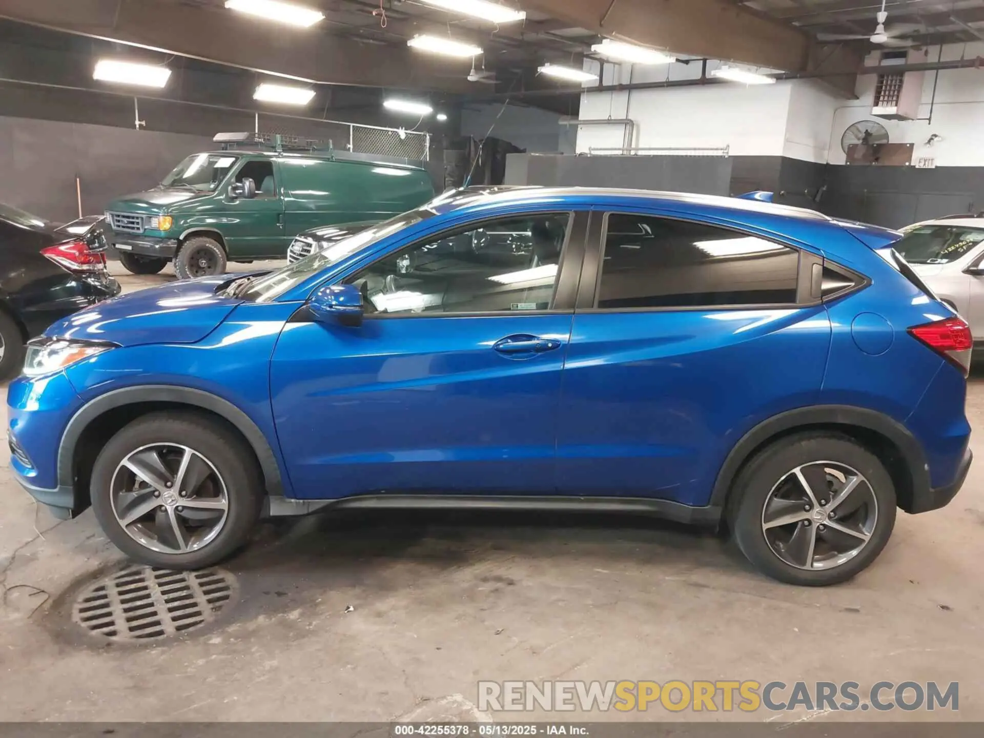 14 Photograph of a damaged car 3CZRU6H5XMM720692 HONDA HR-V 2021