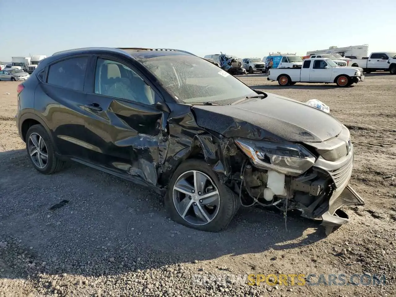 4 Photograph of a damaged car 3CZRU6H5XMM742949 HONDA HR-V 2021