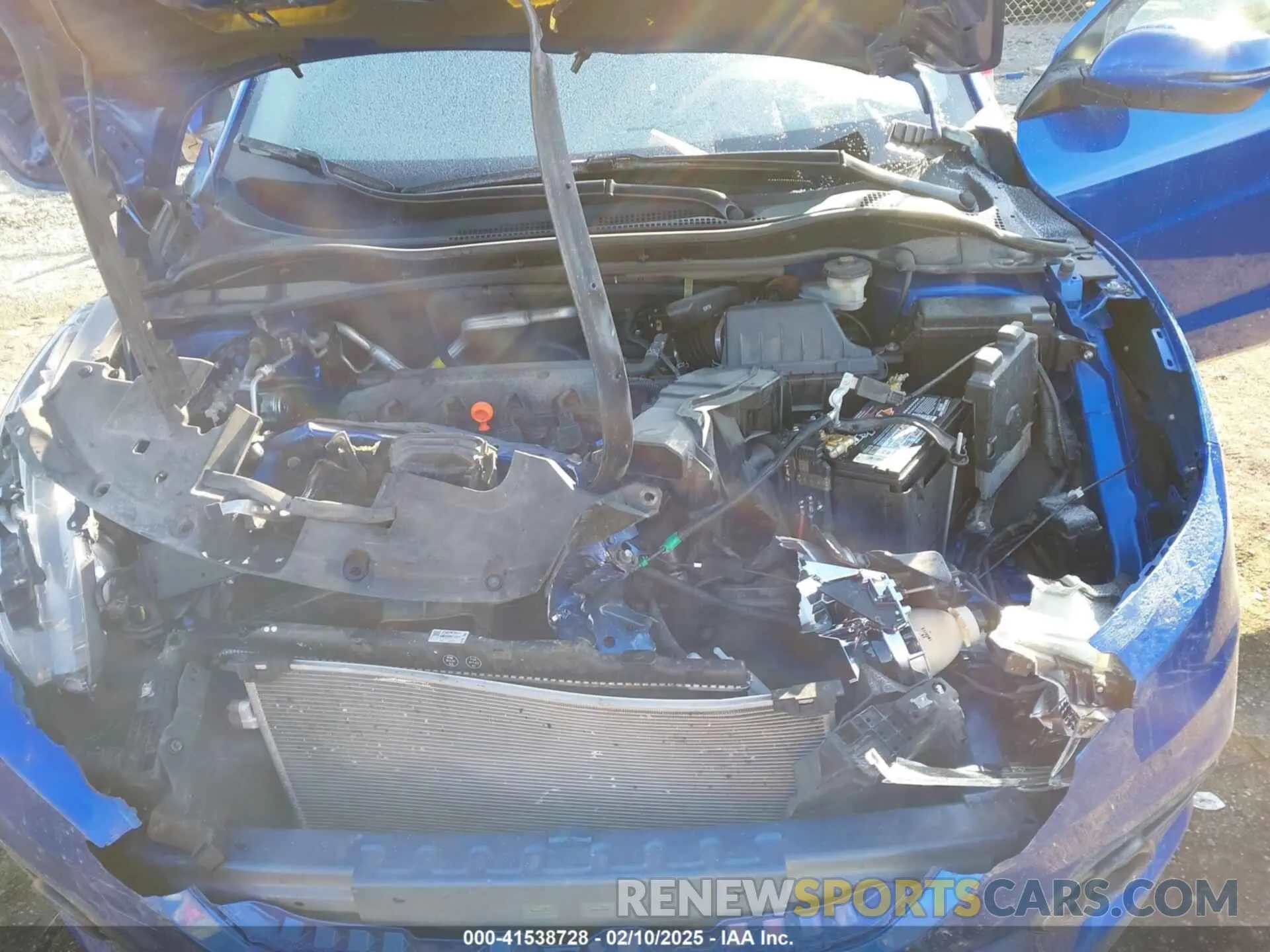 10 Photograph of a damaged car 3CZRU6H71MM739908 HONDA HR-V 2021