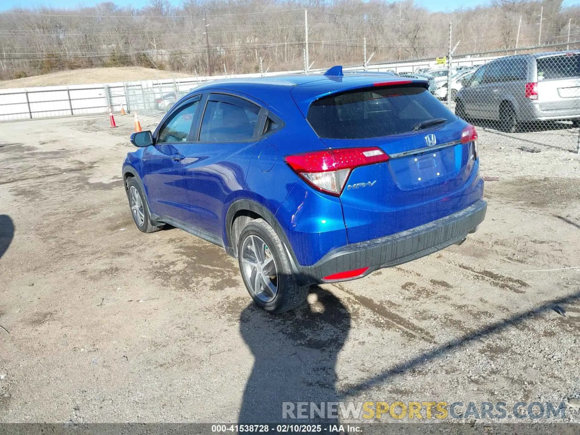 3 Photograph of a damaged car 3CZRU6H71MM739908 HONDA HR-V 2021