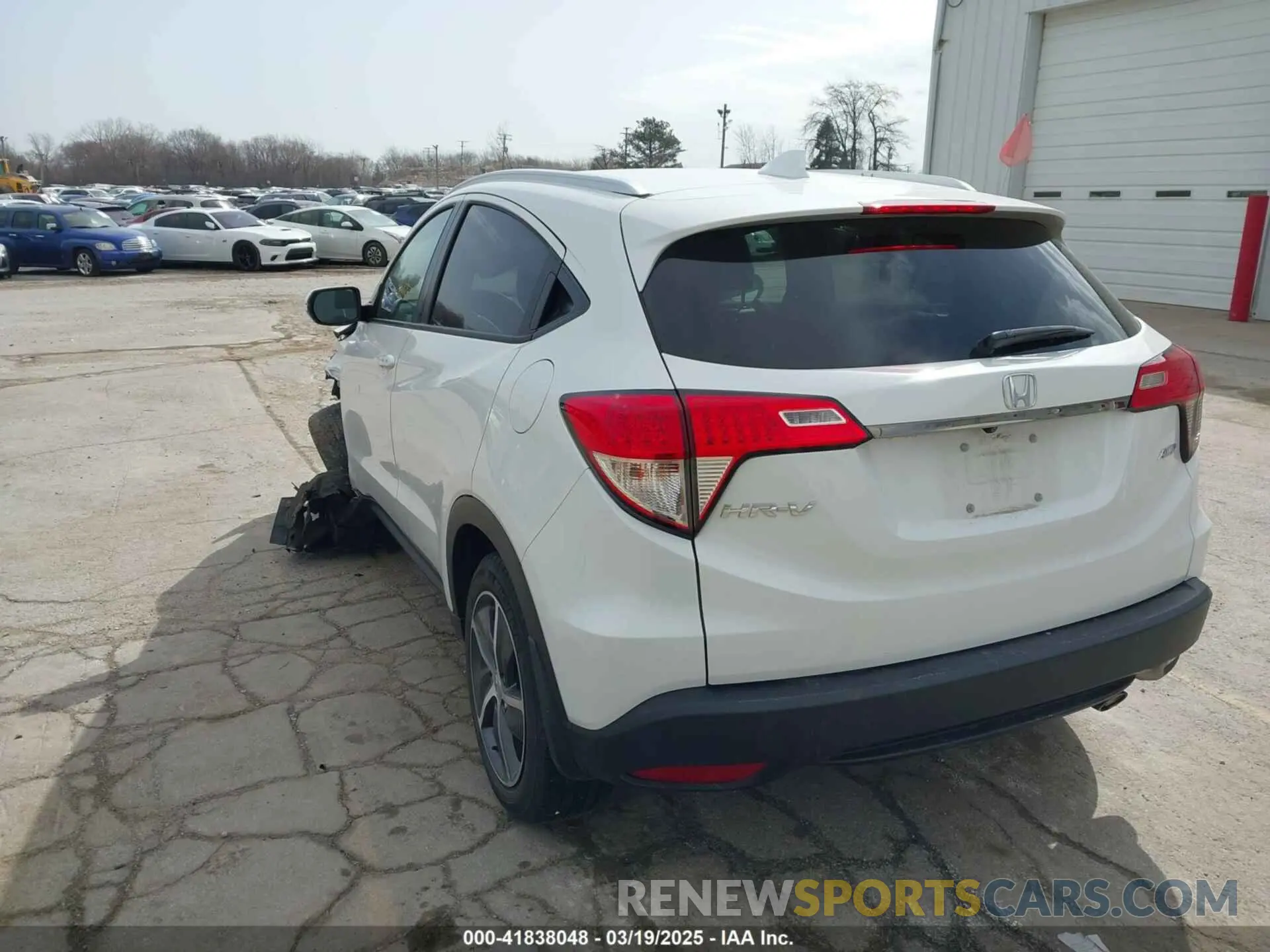 3 Фотография поврежденного автомобиля 3CZRU6H72MM739898 HONDA HR-V 2021