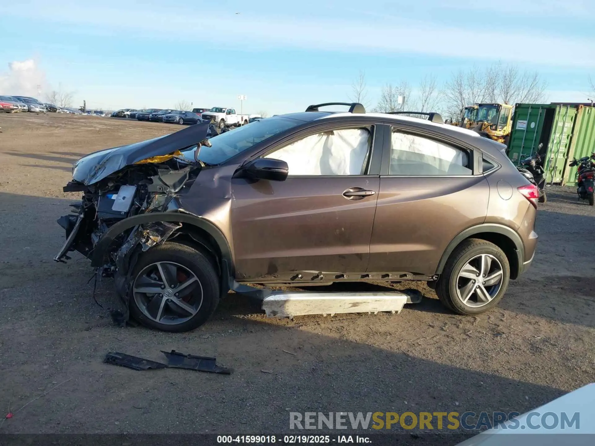 14 Photograph of a damaged car 3CZRU6H74MM711519 HONDA HR-V 2021