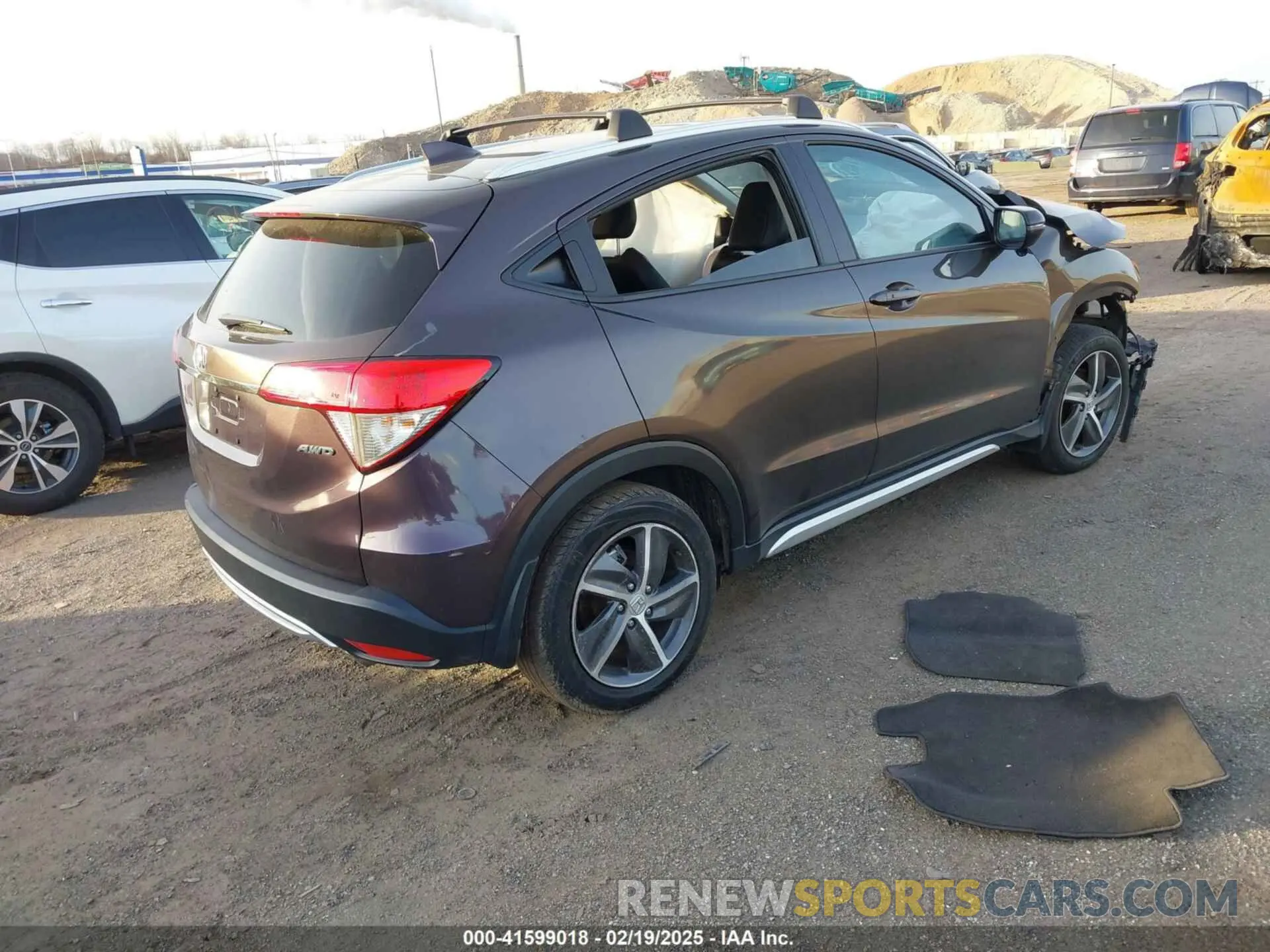 4 Photograph of a damaged car 3CZRU6H74MM711519 HONDA HR-V 2021