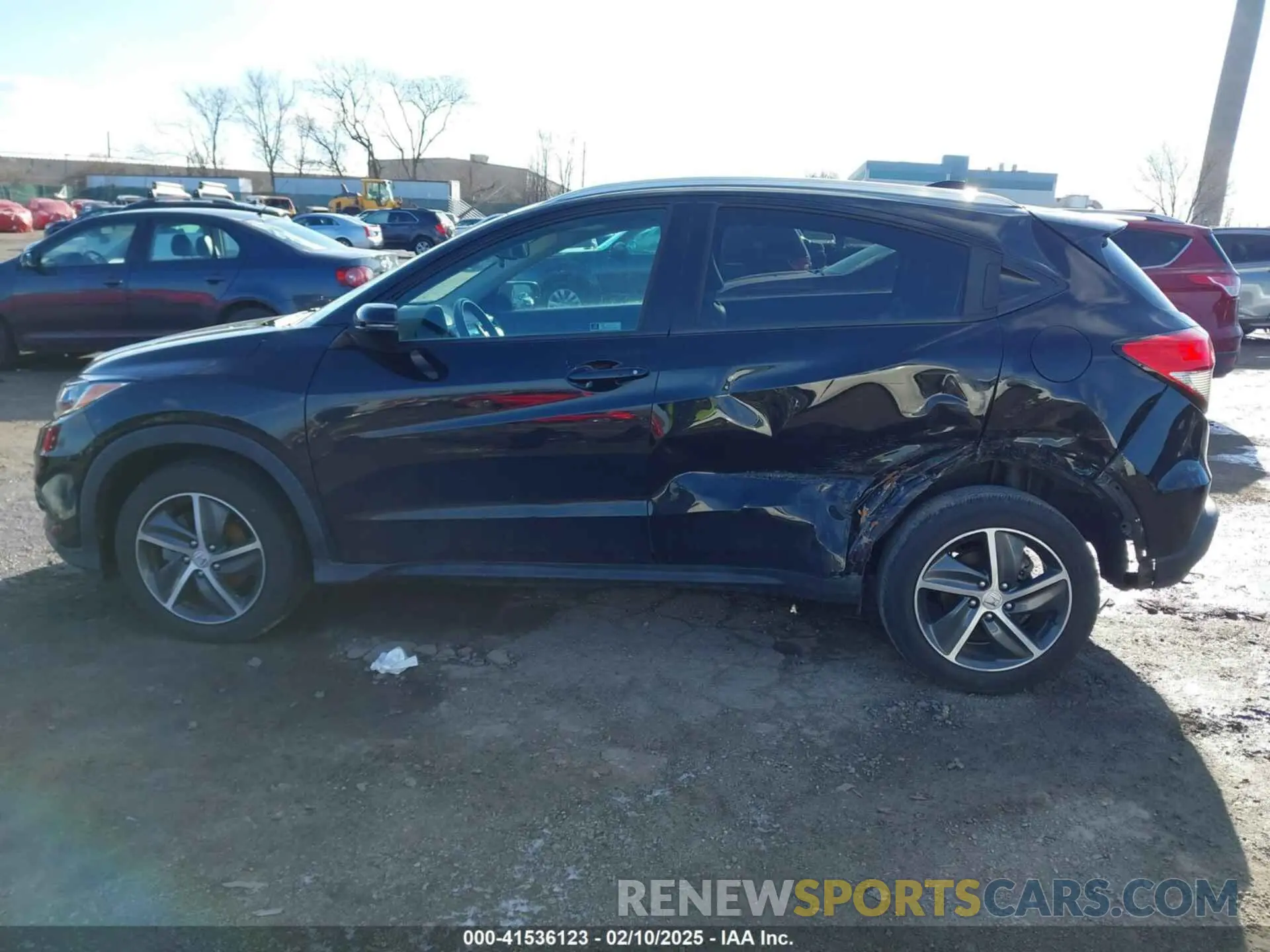 13 Фотография поврежденного автомобиля 3CZRU6H77MM716505 HONDA HR-V 2021