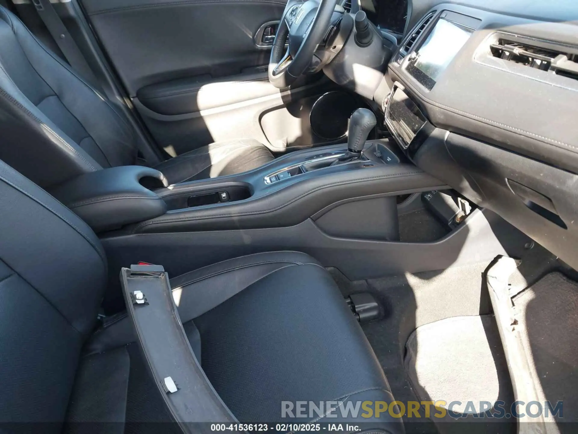 5 Фотография поврежденного автомобиля 3CZRU6H77MM716505 HONDA HR-V 2021