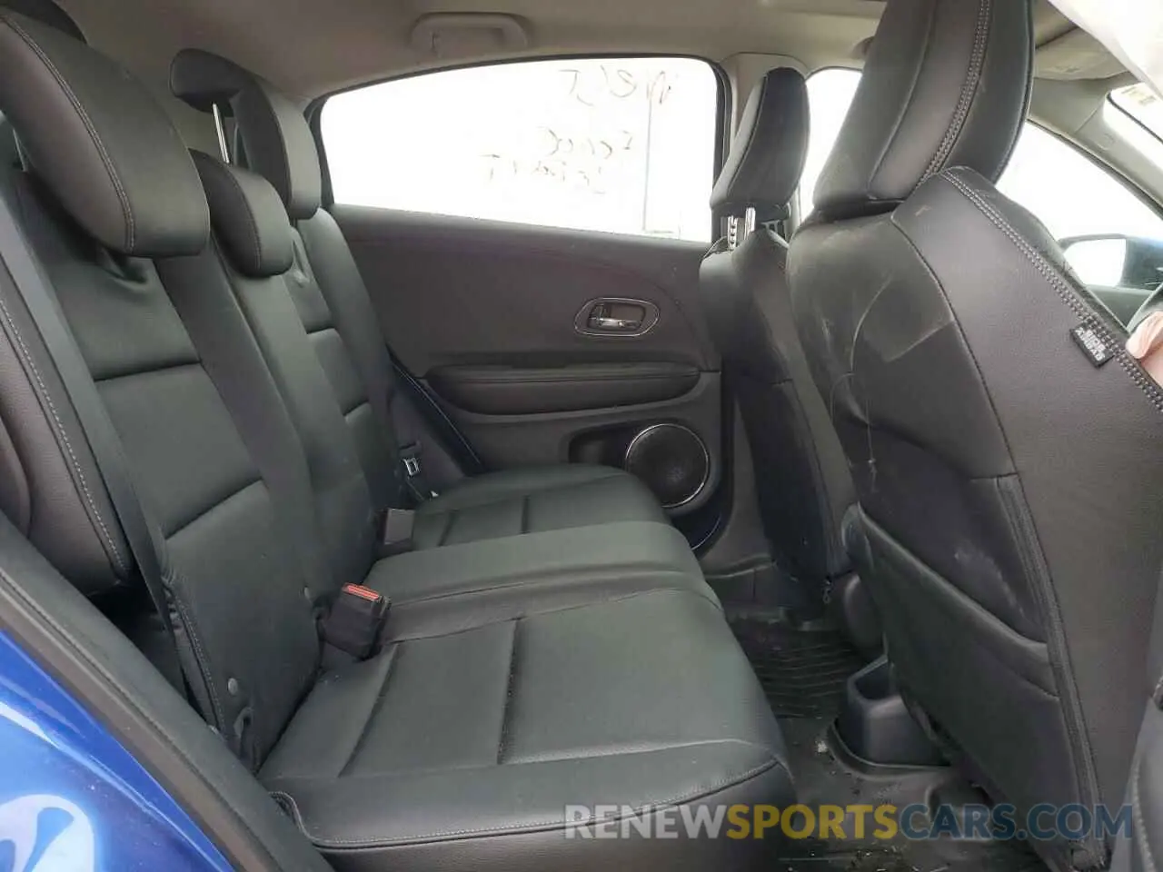11 Photograph of a damaged car 3CZRU6H78MM703357 HONDA HR-V 2021