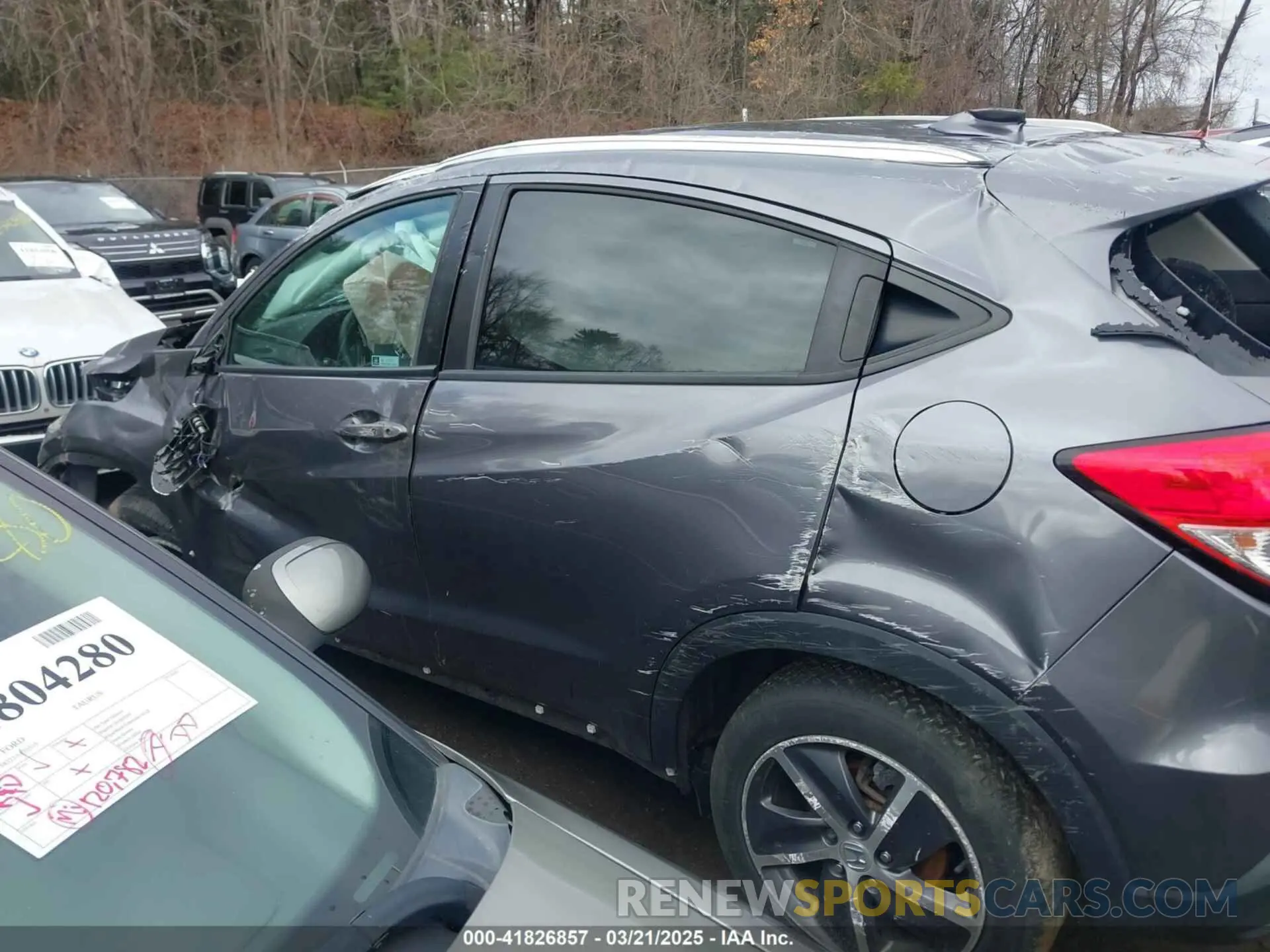 13 Photograph of a damaged car 3CZRU6H78MM724600 HONDA HR-V 2021