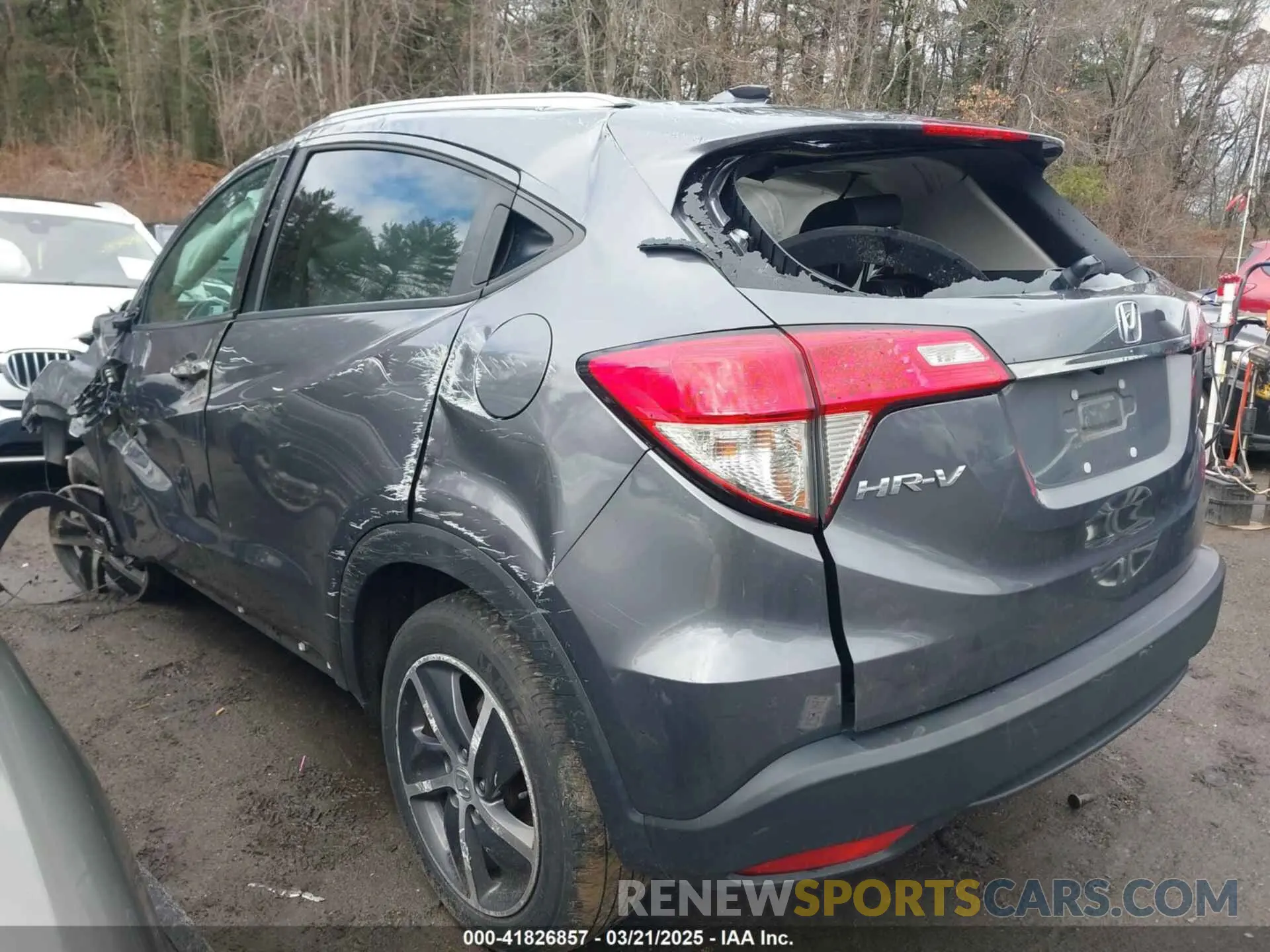 3 Photograph of a damaged car 3CZRU6H78MM724600 HONDA HR-V 2021