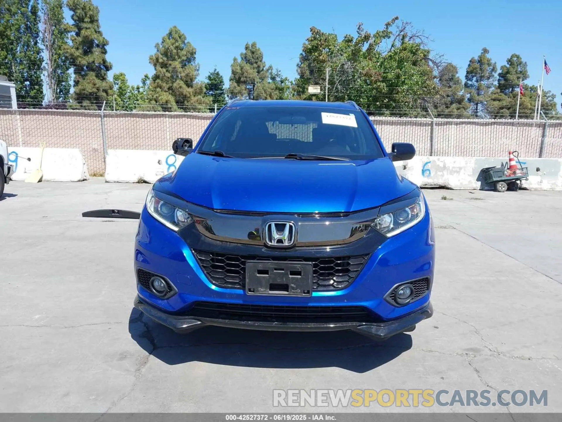 12 Photograph of a damaged car 3CZRU5H15NM706580 HONDA HR-V 2022