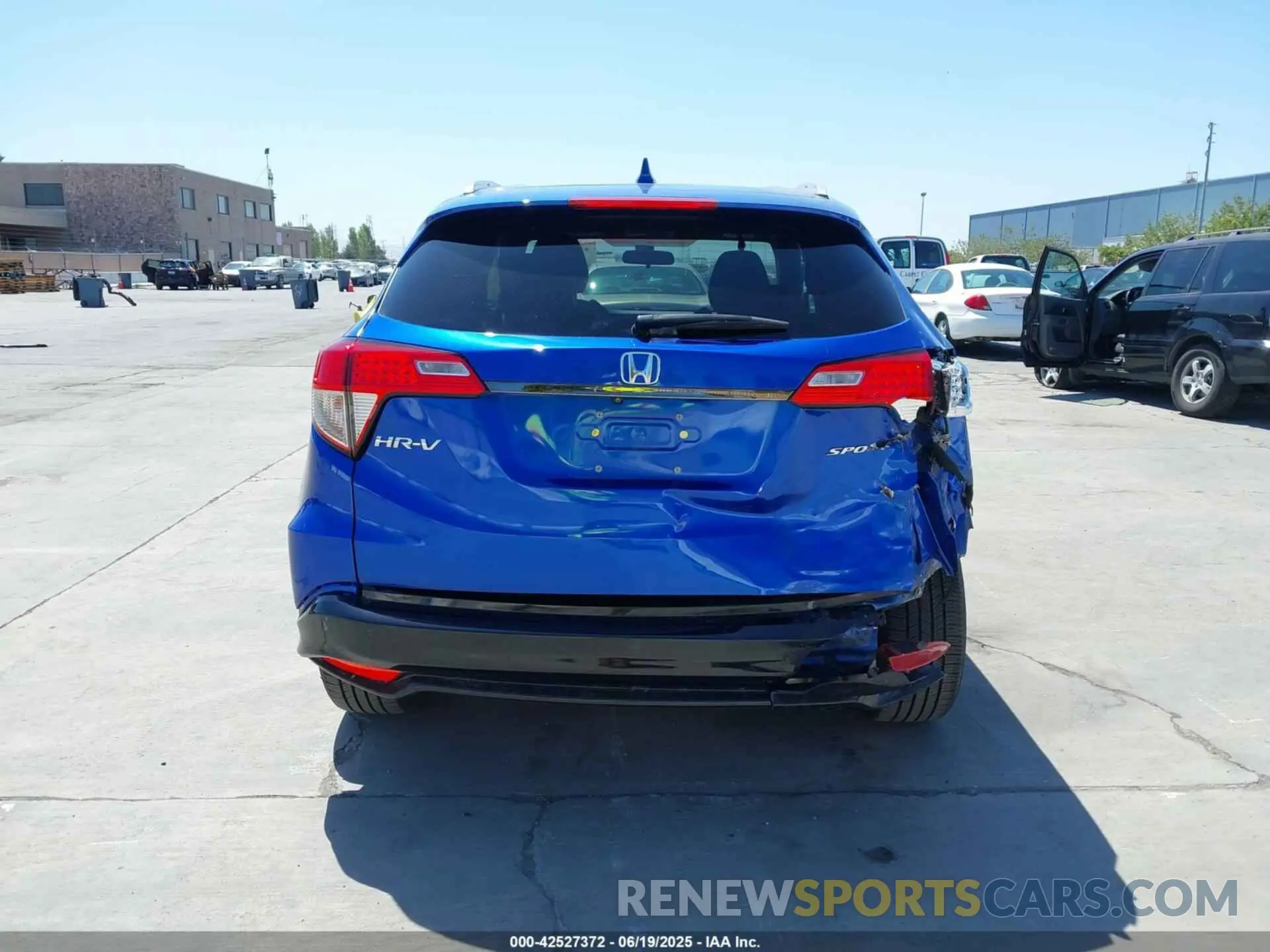 16 Photograph of a damaged car 3CZRU5H15NM706580 HONDA HR-V 2022