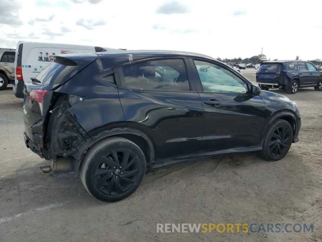 3 Photograph of a damaged car 3CZRU5H16NM729446 HONDA HR-V 2022