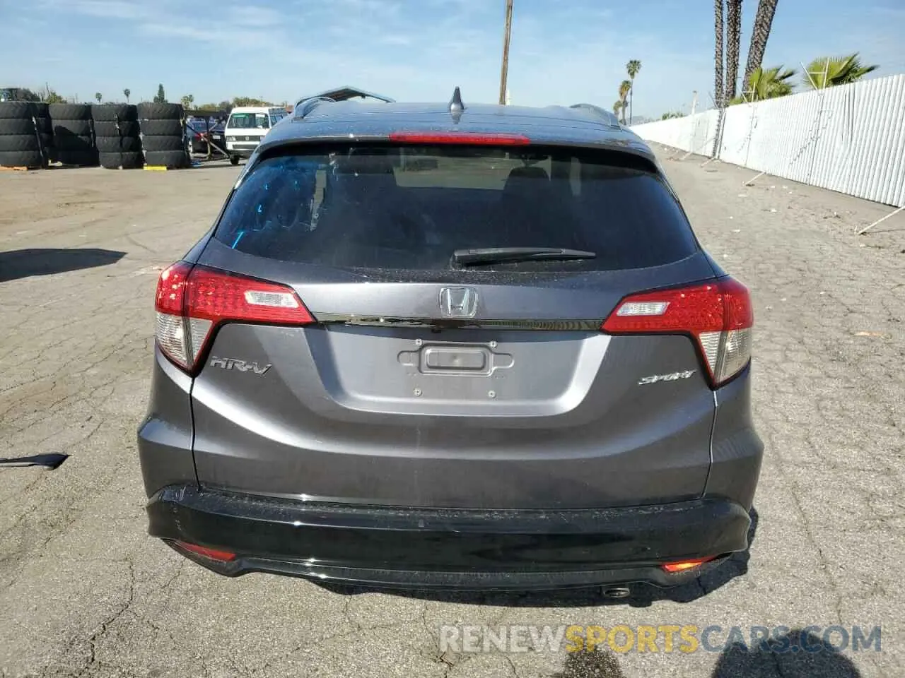 6 Photograph of a damaged car 3CZRU5H1XNM745858 HONDA HR-V 2022